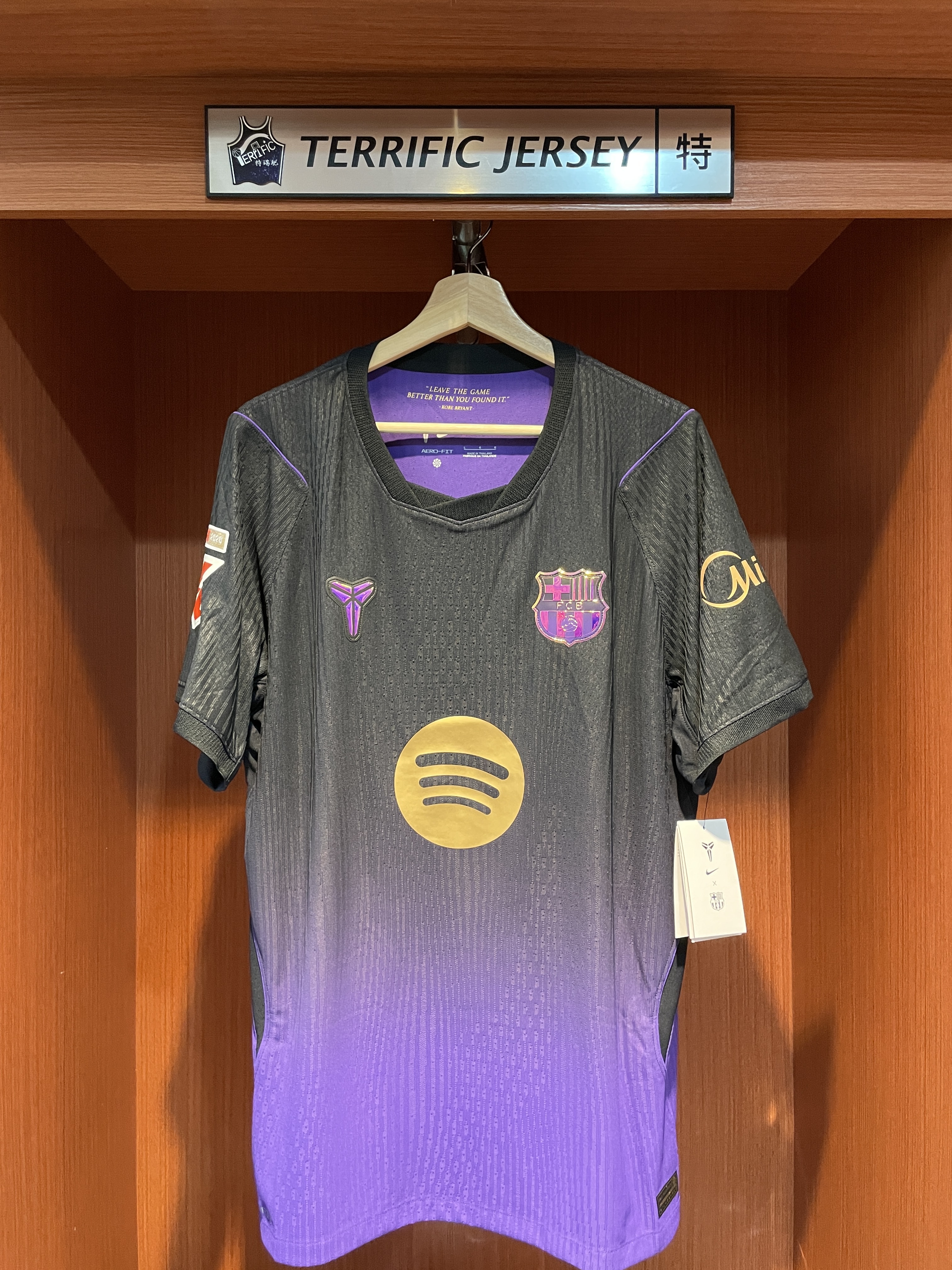 LALIGA足球 巴塞隆納 曼巴 客場紫 空白球衣 26-27 Away Nike Authentic Jersey 球員版 排汗透氣 全新