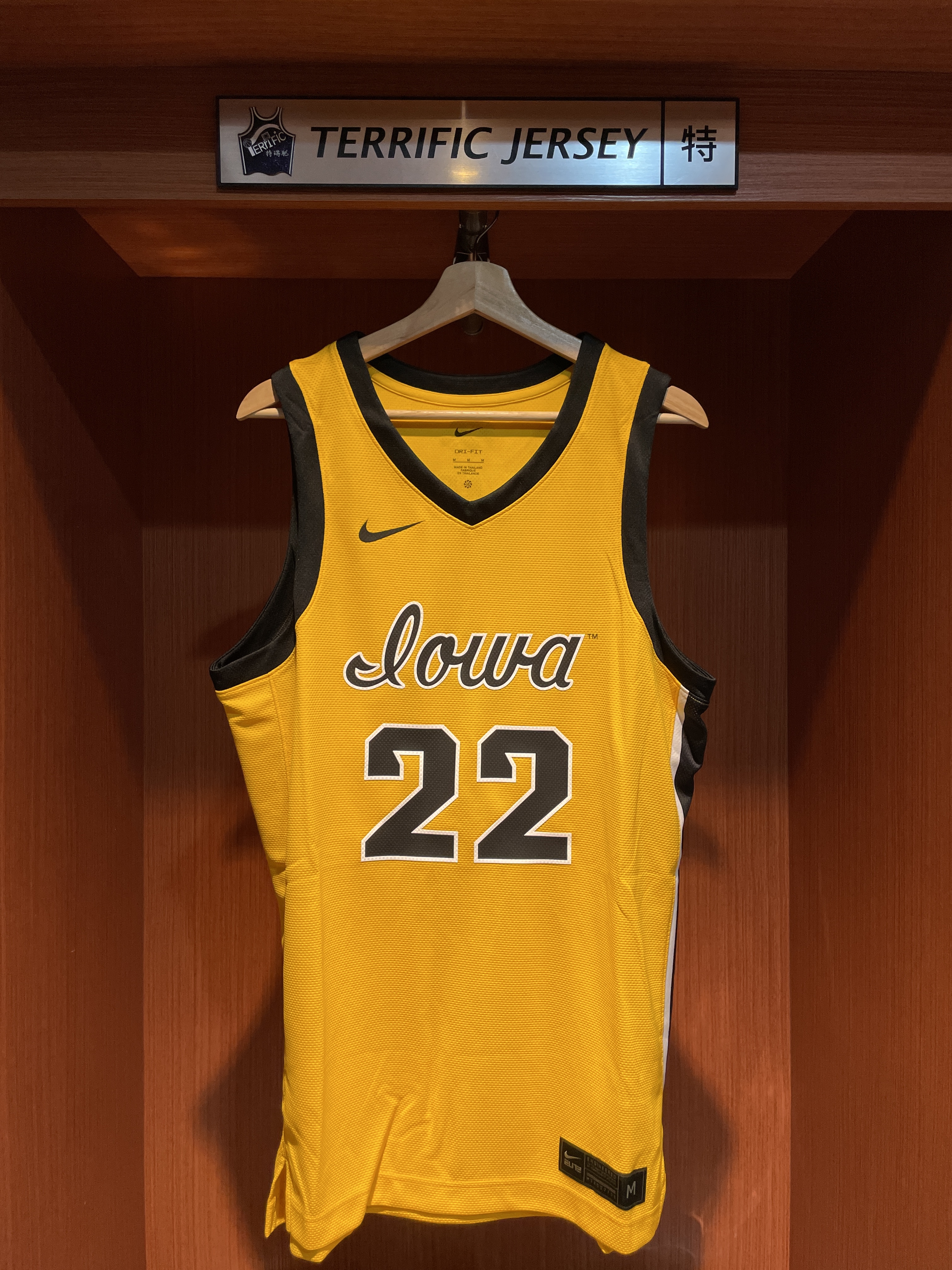 WNBA球衣 Caitlin Clark Iowa Hawkeyes 愛荷華大學黃 Alternate Nike Replica 球迷版 燙印 全新