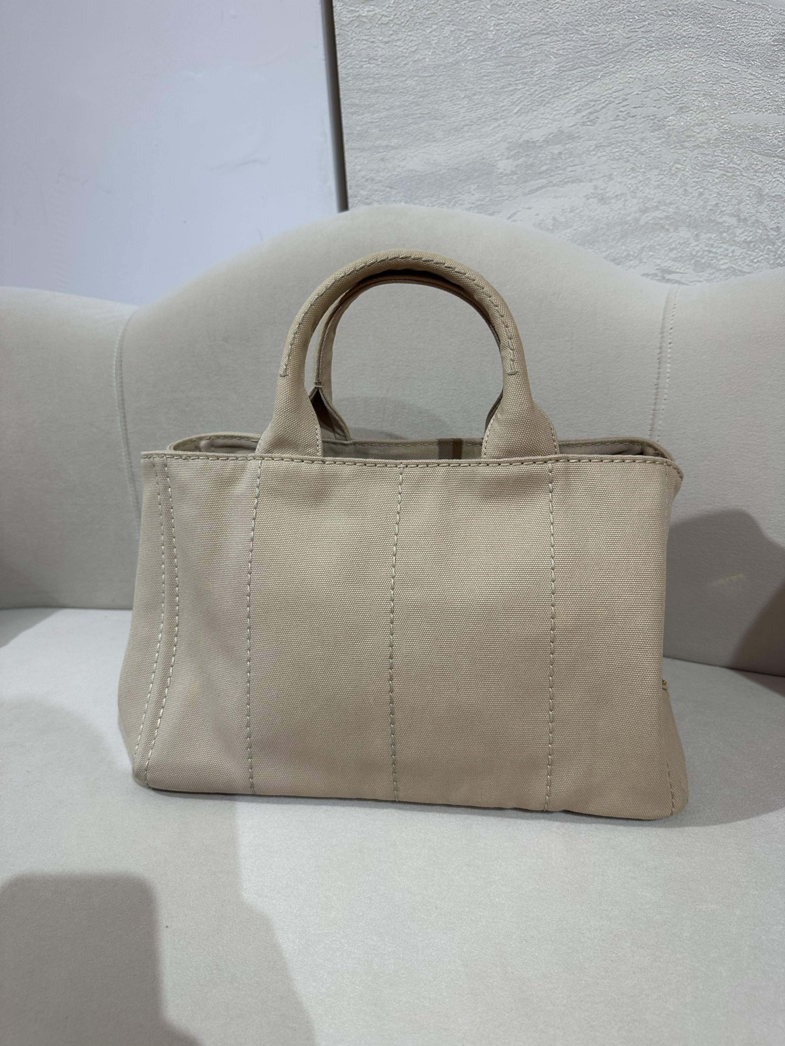 Prada 杏色tote bag🤎現貨