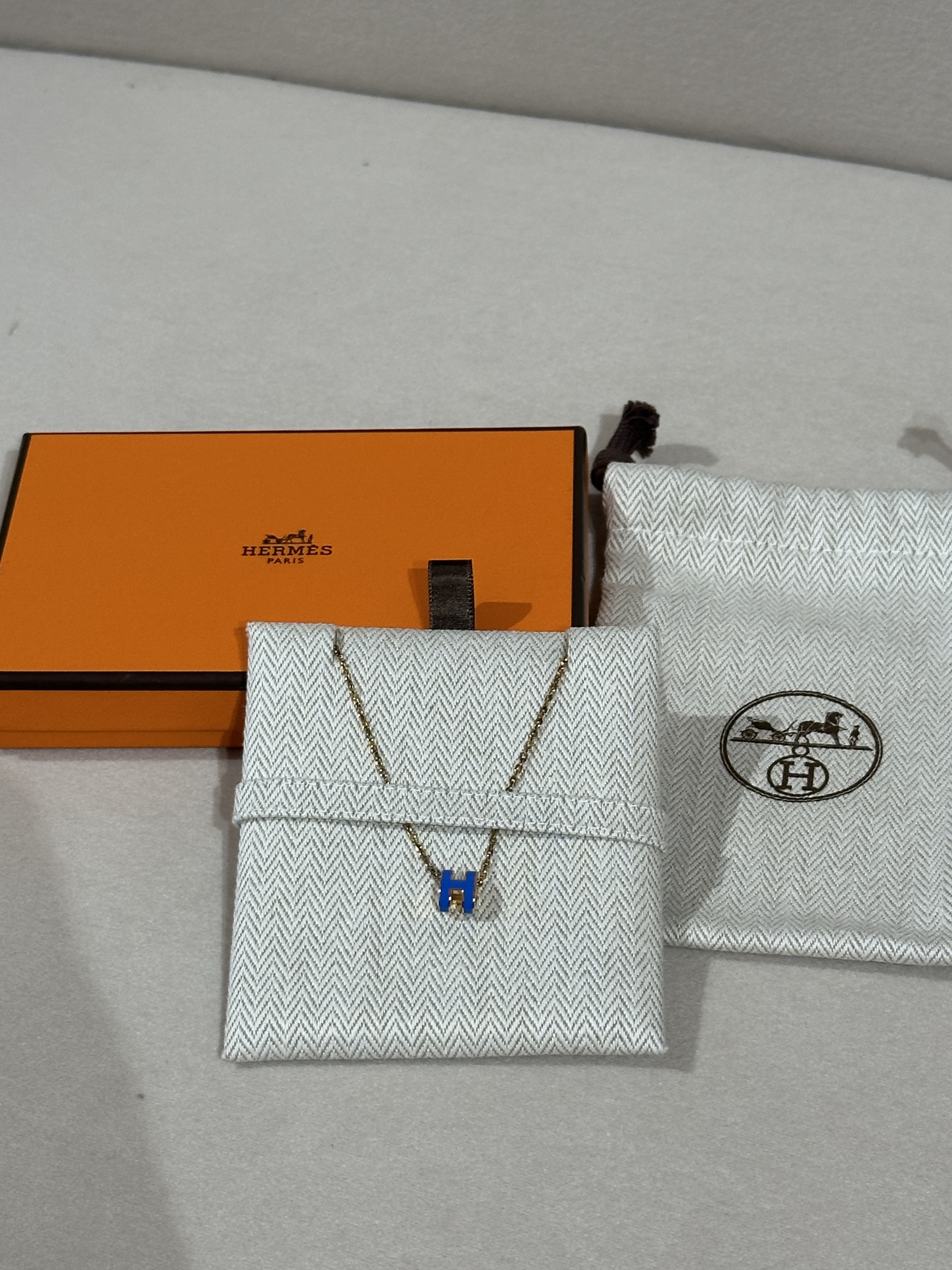 全新hermes 深藍色頸鏈 現貨