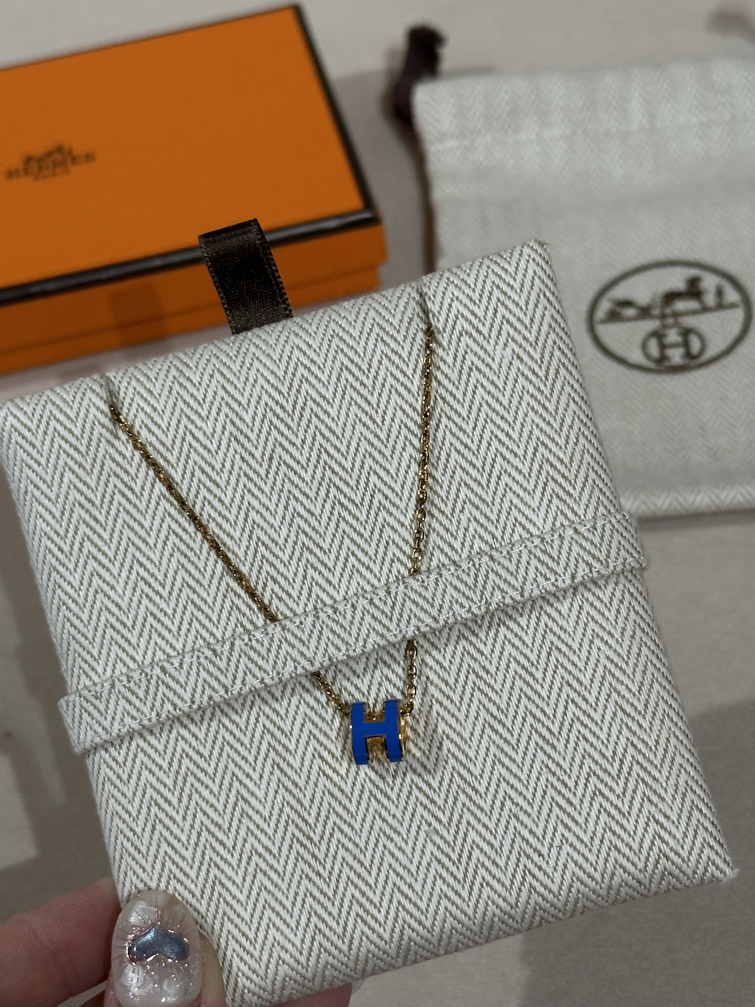 全新hermes 深藍色頸鏈 現貨