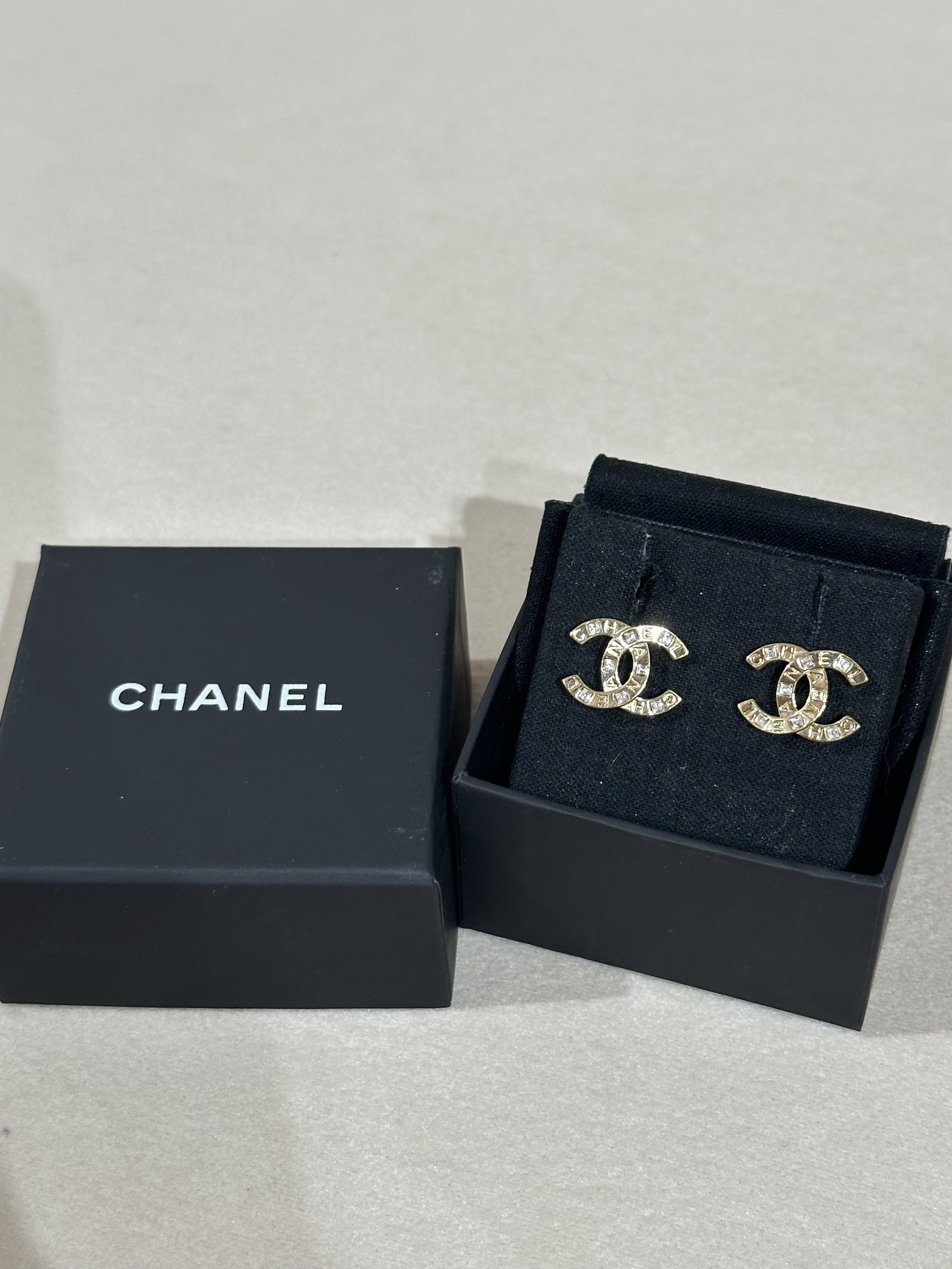 全新Chanel閃石耳環現貨