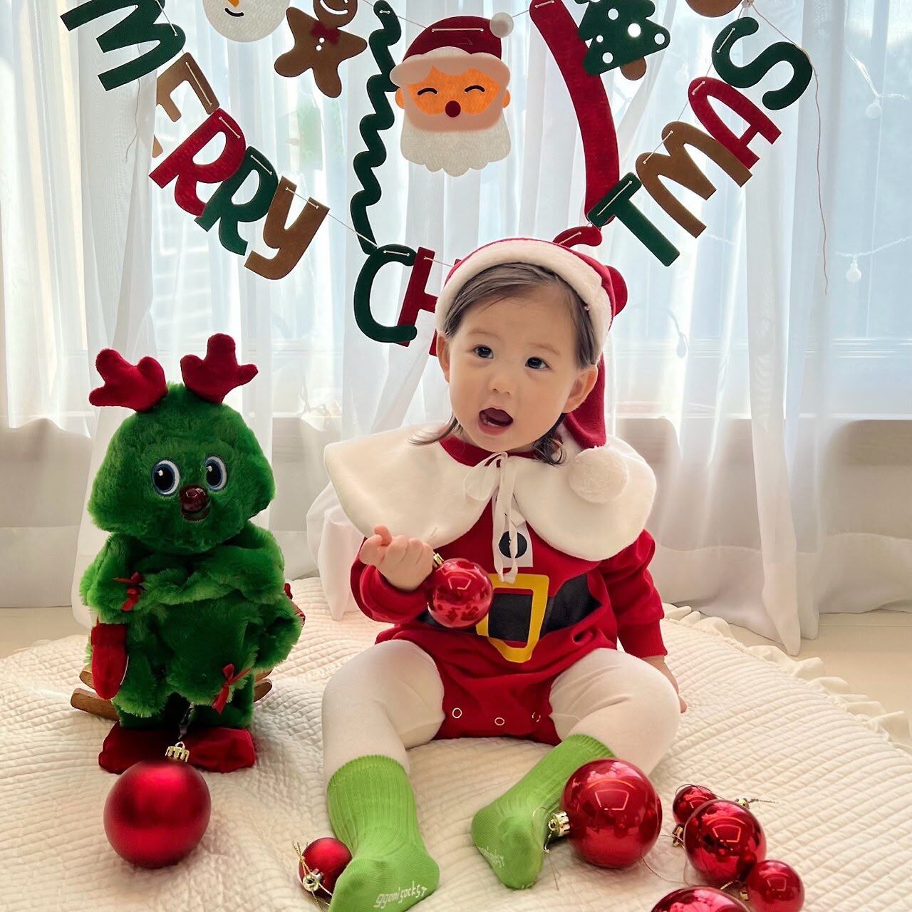 Uhorang Baby Santa 聖誕老人套裝