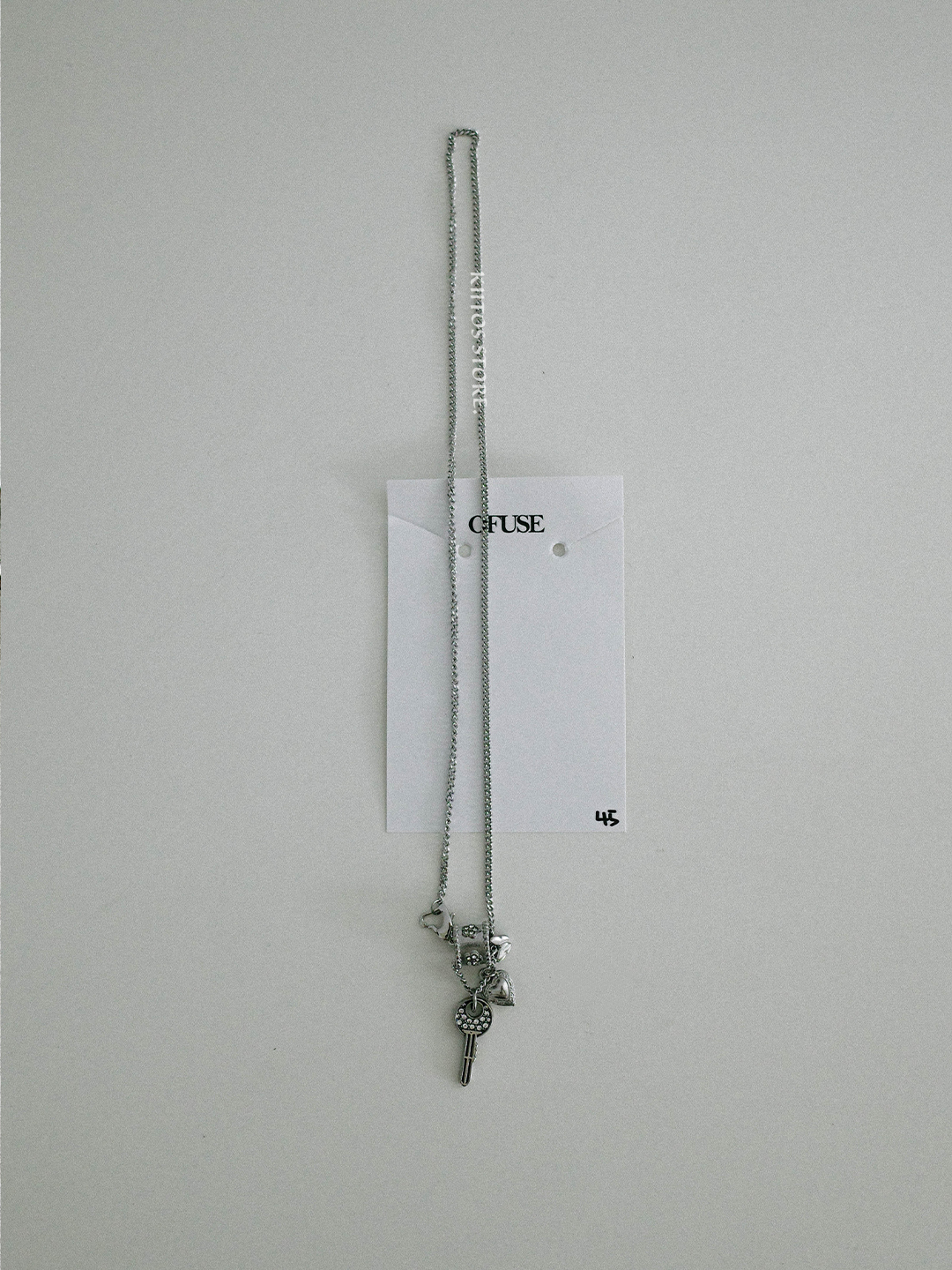 【現貨】韓國代購 OFUSE Garden Necklace 愛的鑰匙 花園環 蝴蝶 愛心 心型扣 項鍊