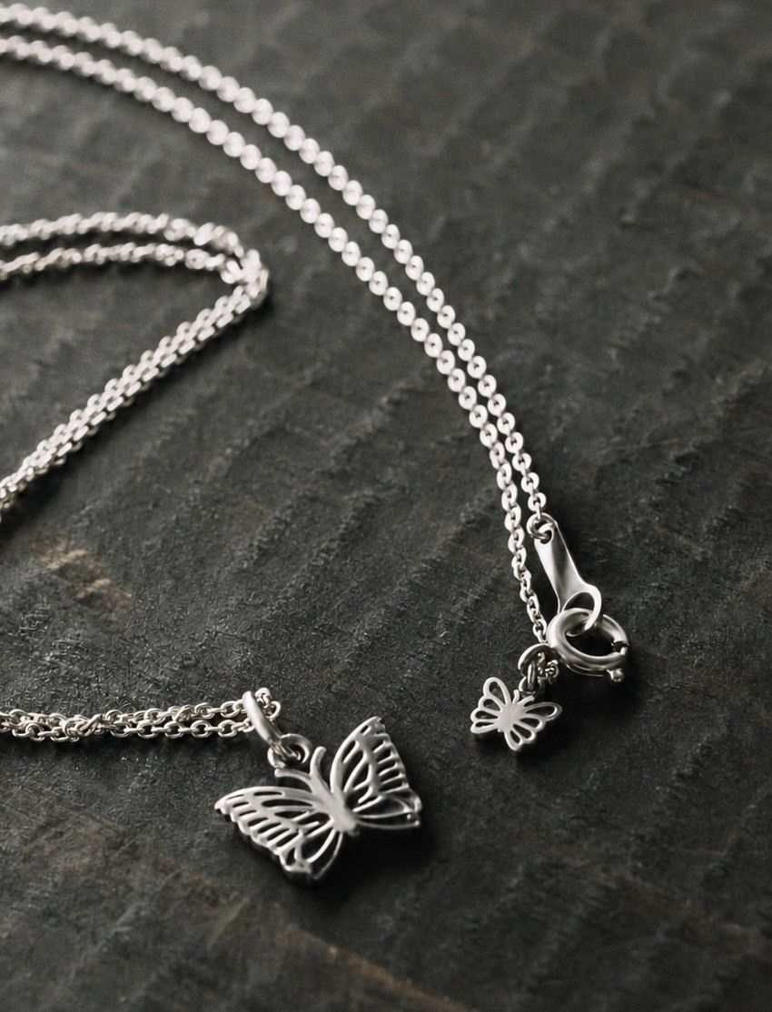 <熱門補貨🦋>NEEDLES Pendant Plate 蝴蝶 項鍊 金/銀