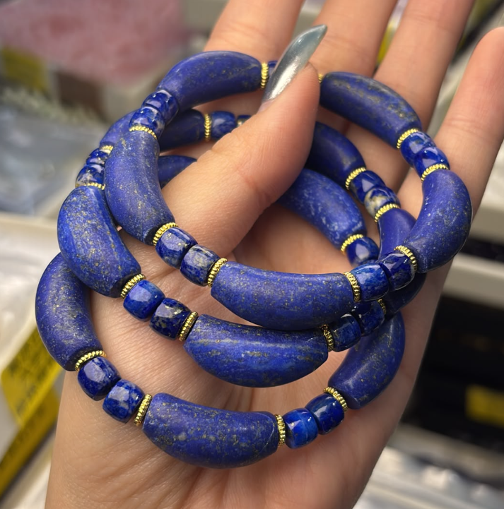 261003 - C19 極品阿富汗青金石彎管手串