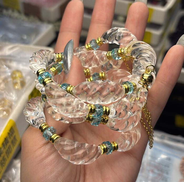 261003 - C21 極品天然白水晶扭紋彎管手串