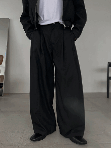 Striped Deep Tuck Wide Pants