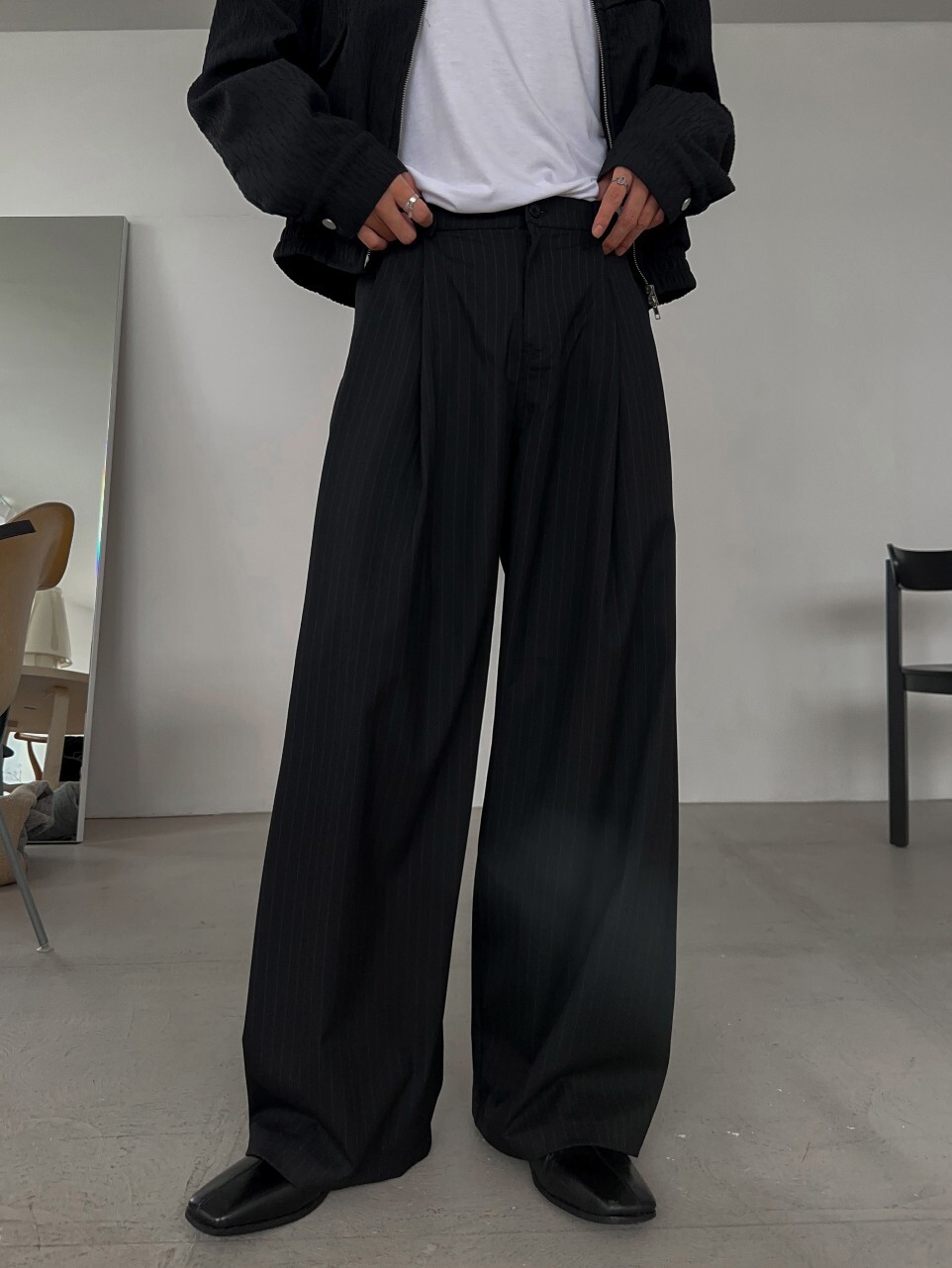 Striped Deep Tuck Wide Pants