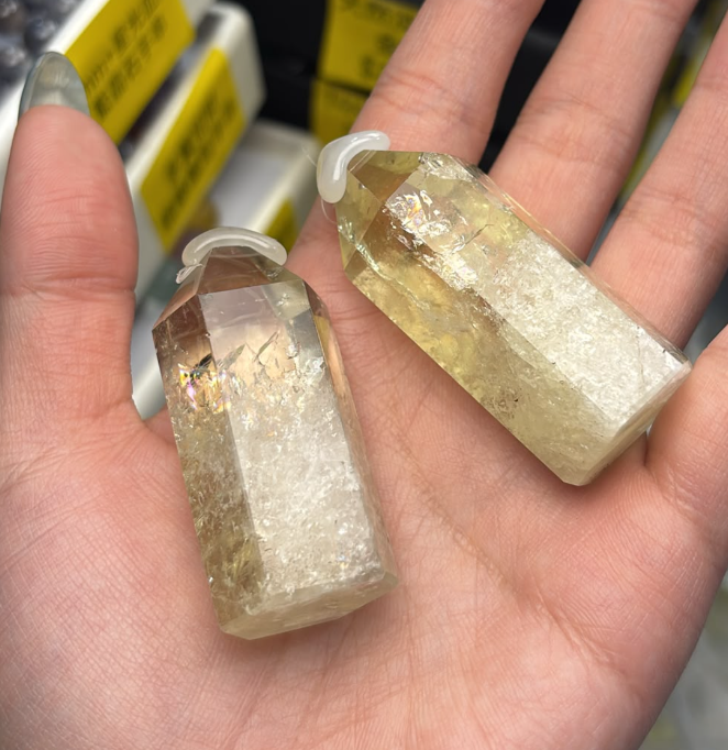 261003 - C80 魔晶宙斯（黃水晶茶水晶共生）原礦晶柱