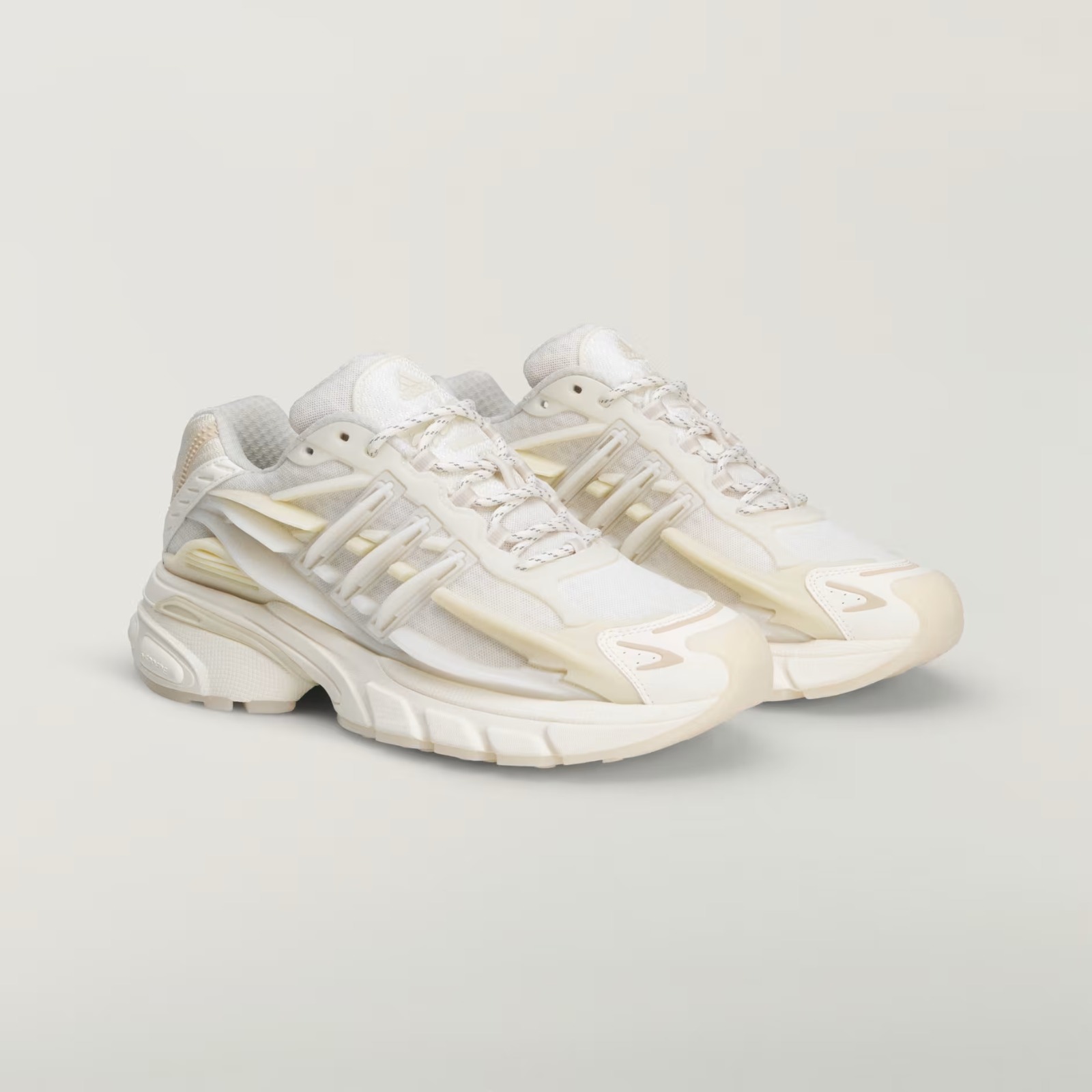 現貨| Pharrell Williams x adidas Originals Adistar Jellyfish White KH6730