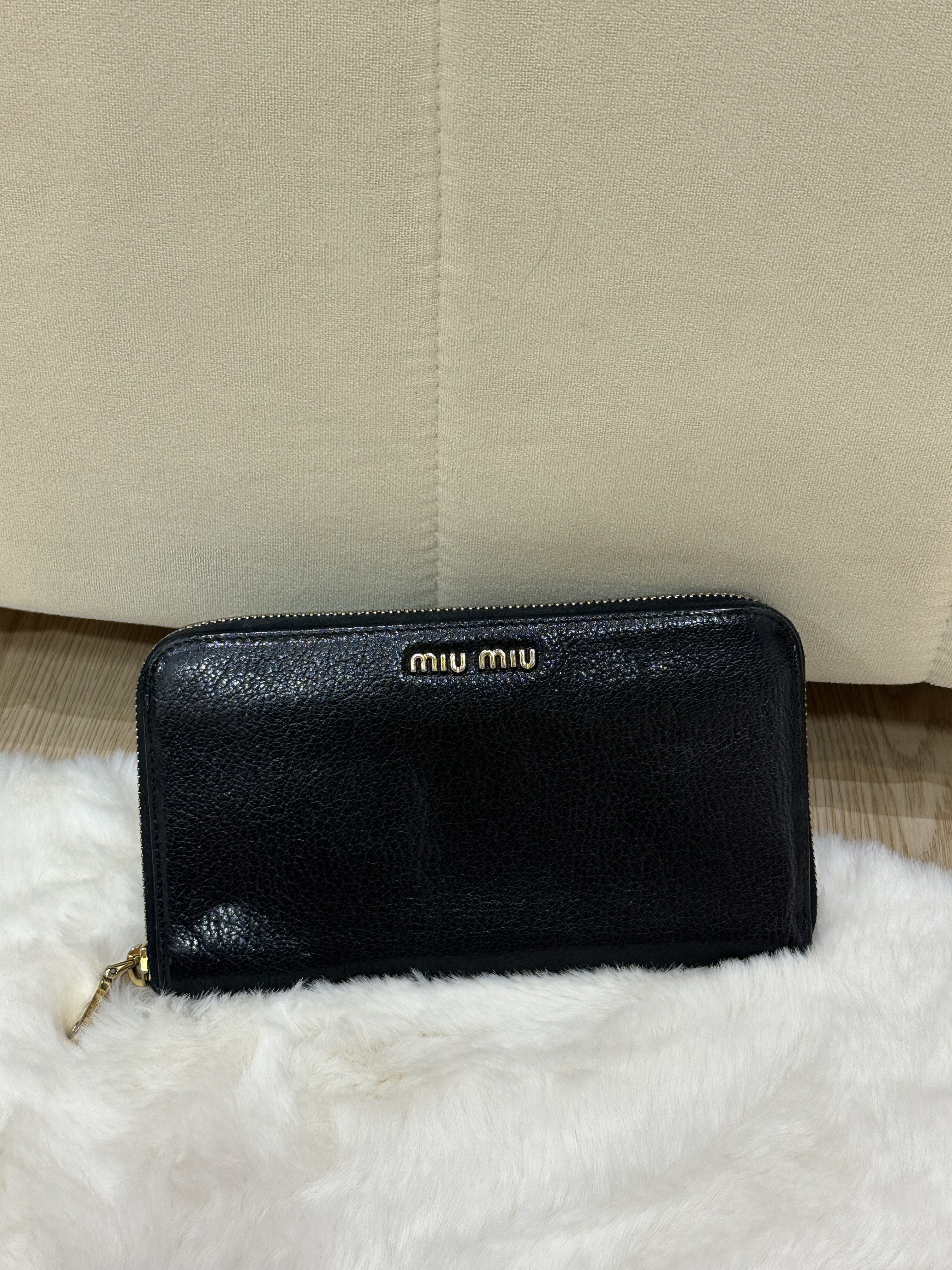 Miumiu襟用牛皮 長款銀包 🖤現貨❣️