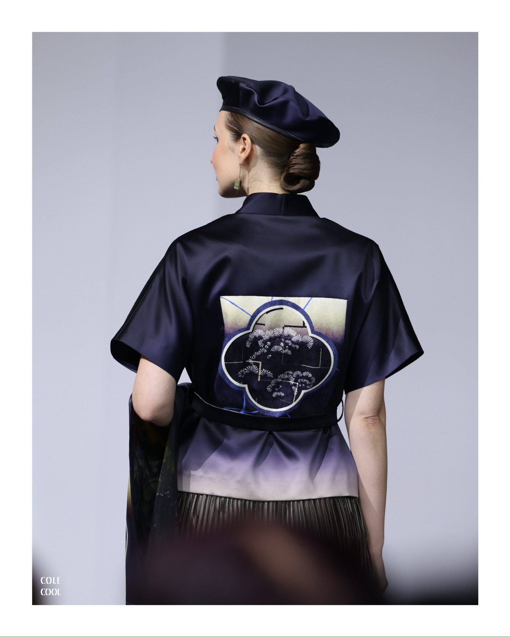 COLE COOL Lacquer Art AOP Print Embroidery Jacket