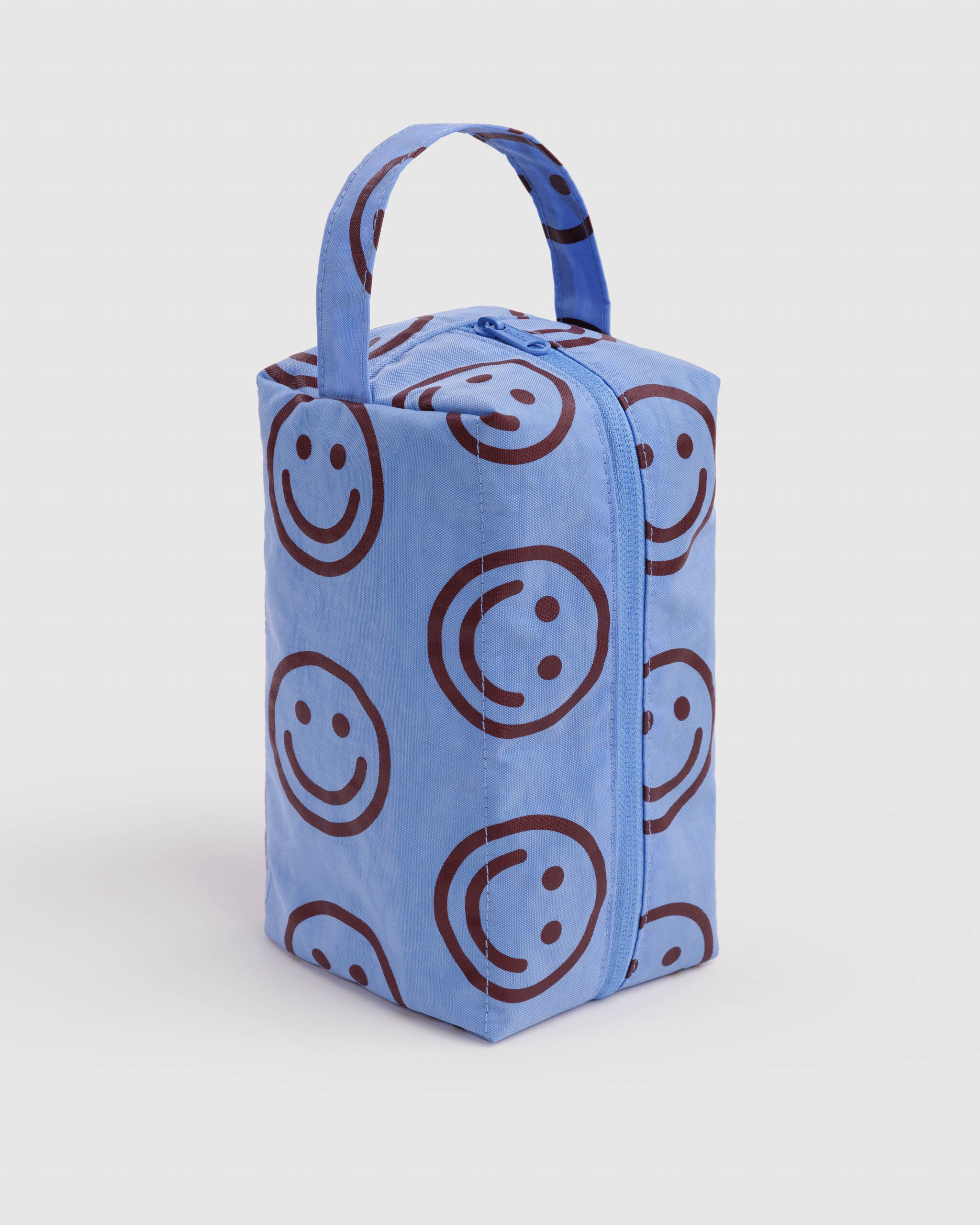Dopp Kit - Misty Blue Happy｜BAGGU