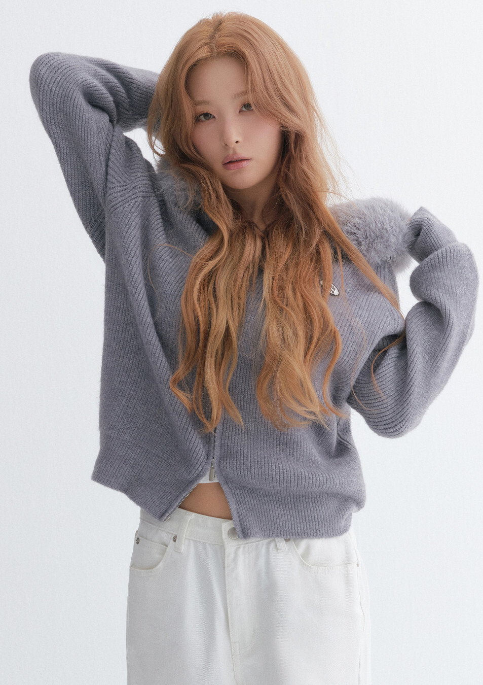 【入LIVECODE一件減至$288😱🔥！】【韓妹大愛品牌！北村旗艦總店封館🇰🇷】【MARIECLAIRE】[Seulgi pick] Fur hooded knit zip-up(2 Colors)