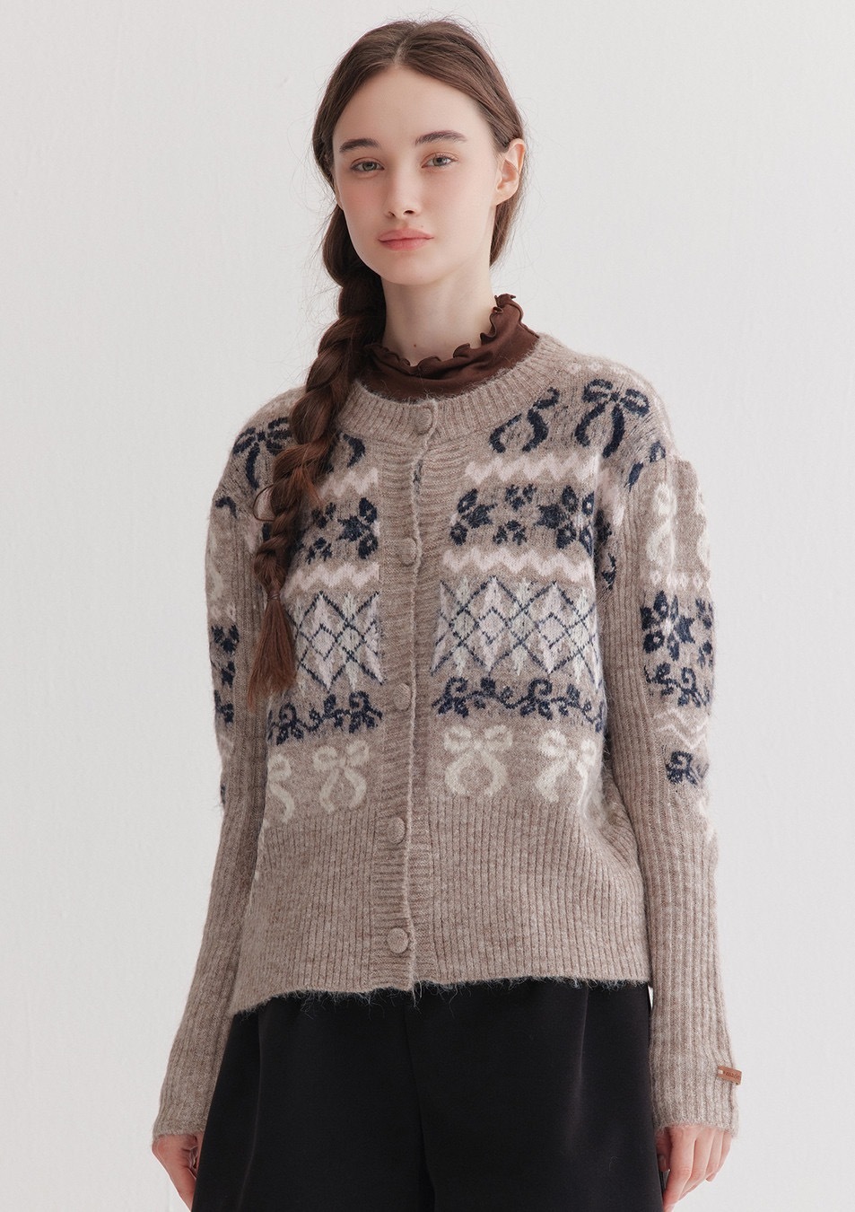 【入LIVECODE一件減至$458😱🔥！】【韓妹大愛品牌！北村旗艦總店封館🇰🇷】【MARIECLAIRE】Snow ribbon Nordic wool cardigan (2 Colors）
