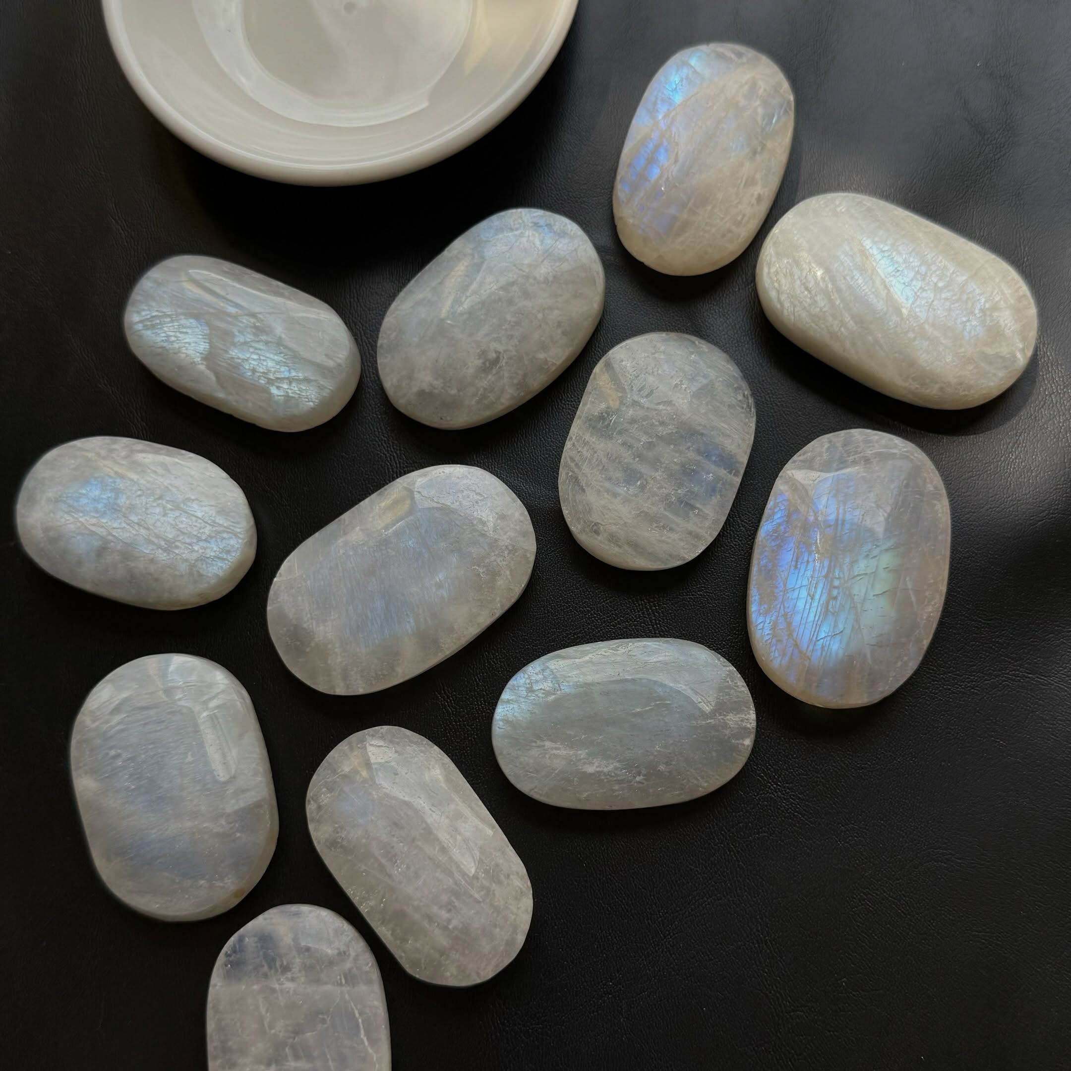 [原石] 月光石 水晶把玩