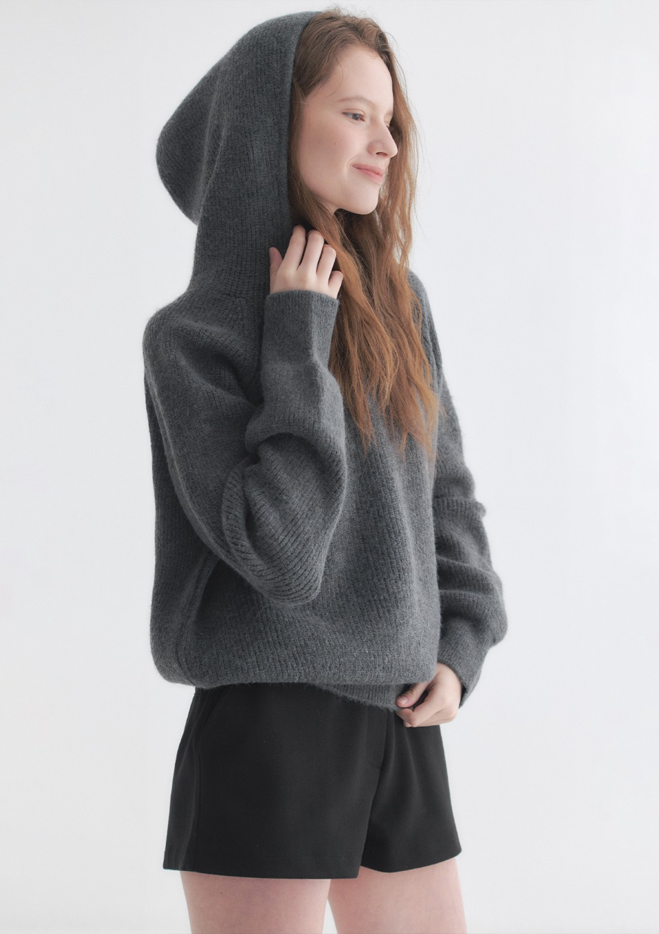 【入LIVECODE一件減至$208😱🔥！】【韓妹大愛品牌！北村旗艦總店封館🇰🇷】【MARIECLAIRE】Nagrang Hooded Half Zip Up Knit（3 Colors）