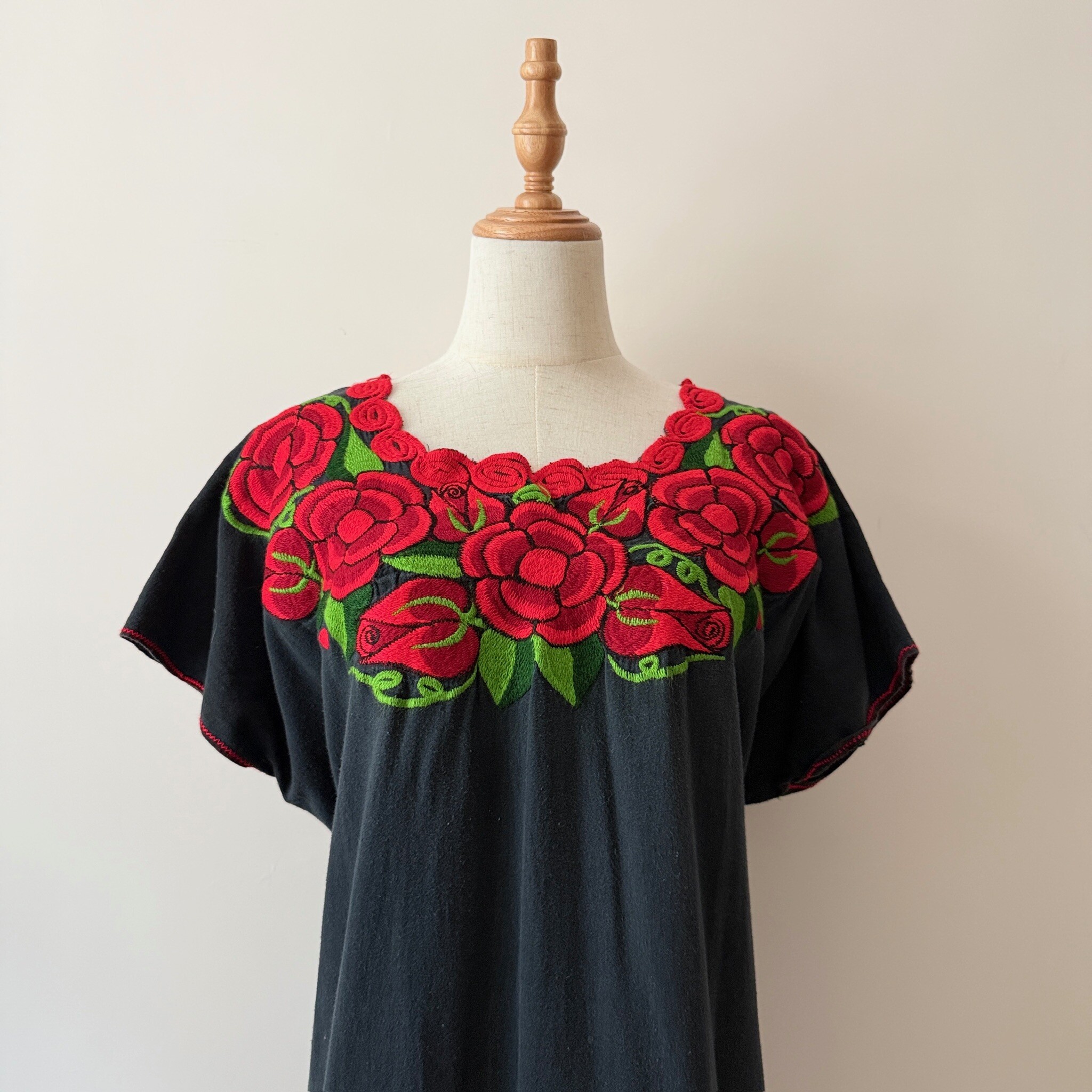 黑色墨西哥刺繡長上衣