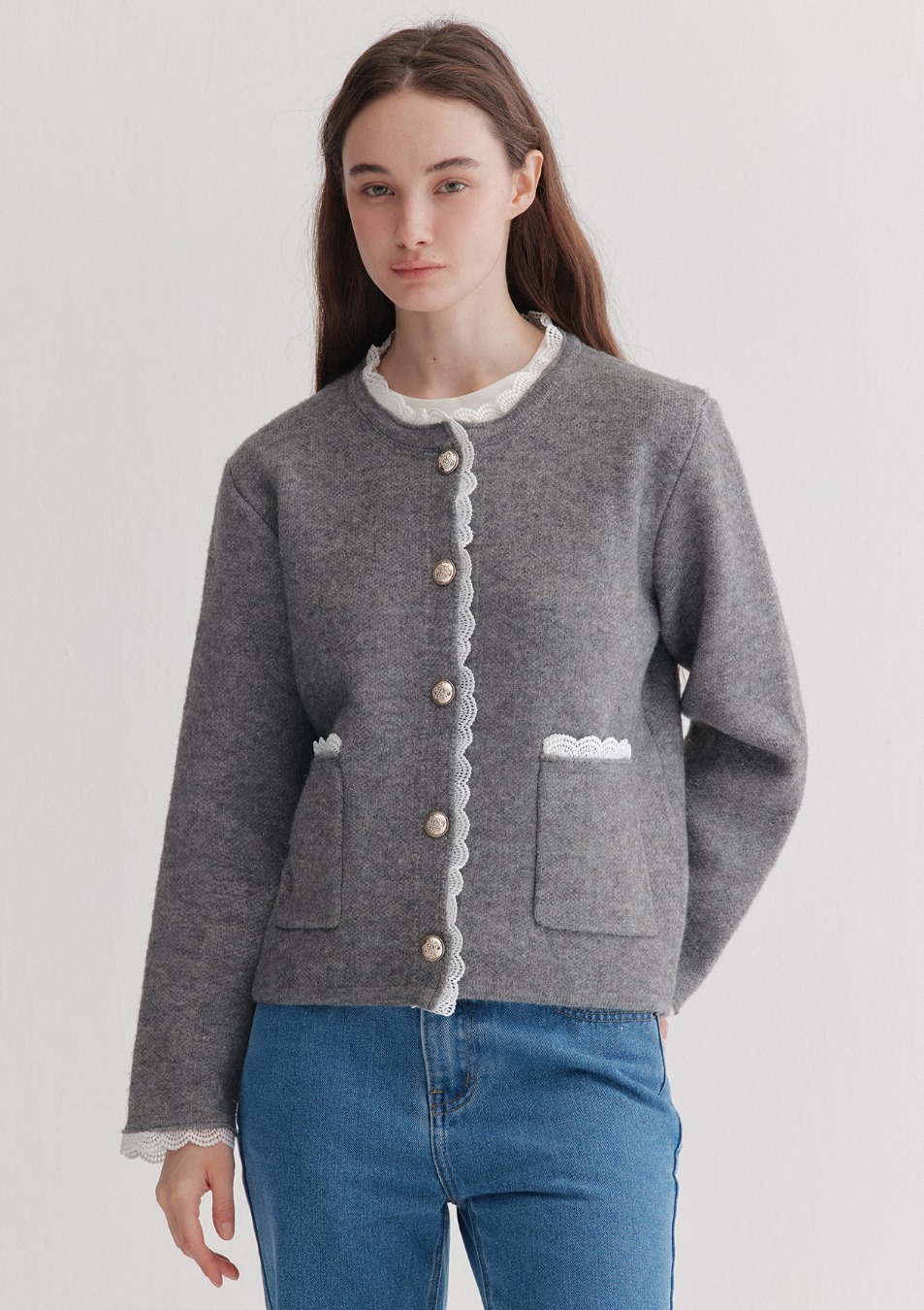 【入LIVECODE一件減至$378😱🔥！】【韓妹大愛品牌！北村旗艦總店封館🇰🇷】【MARIECLAIRE】Lace trim knit jacket (2 Colors)