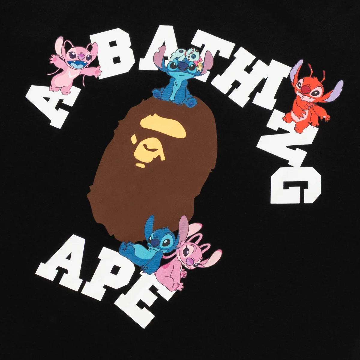 -(B3b02)-A BATHING APE BAPE X DISNEY STITCH AND FRIENDS COLLEGE TEE 迪士尼 史迪奇 男款 短T-1M73110914