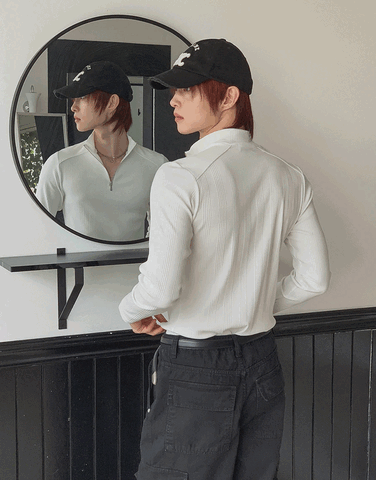 Irregular Ribbed Half-Zip T-Shirt