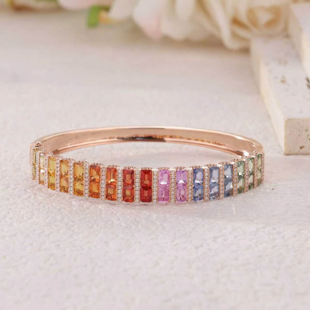 BRA-HHG1004-008 [BD314] 925 SLIVER SAPPHIRE & LAB GROWN DIAMOND BANGLE (A8)