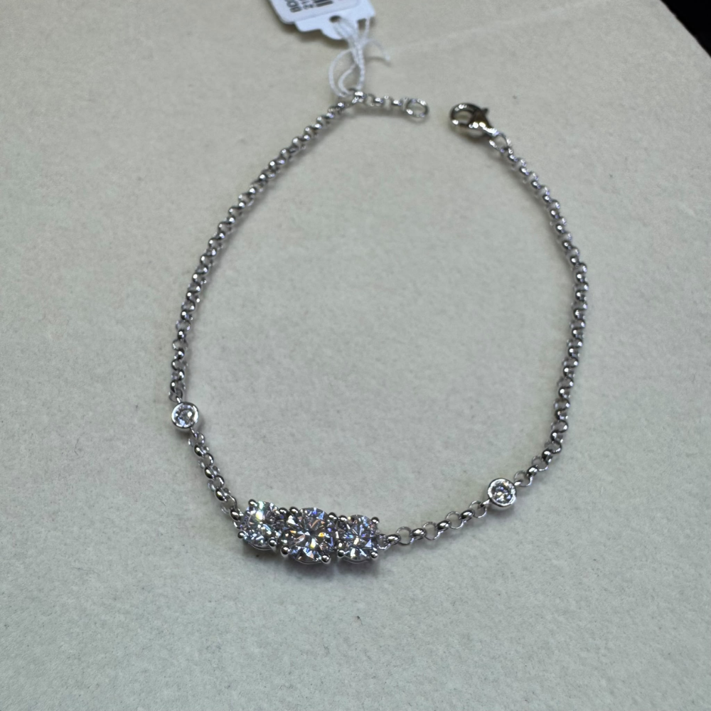BRA-HHG1004-002 [BD327] 925 SLIVER BRACELET WITH LAB GROWN DIA (A2)