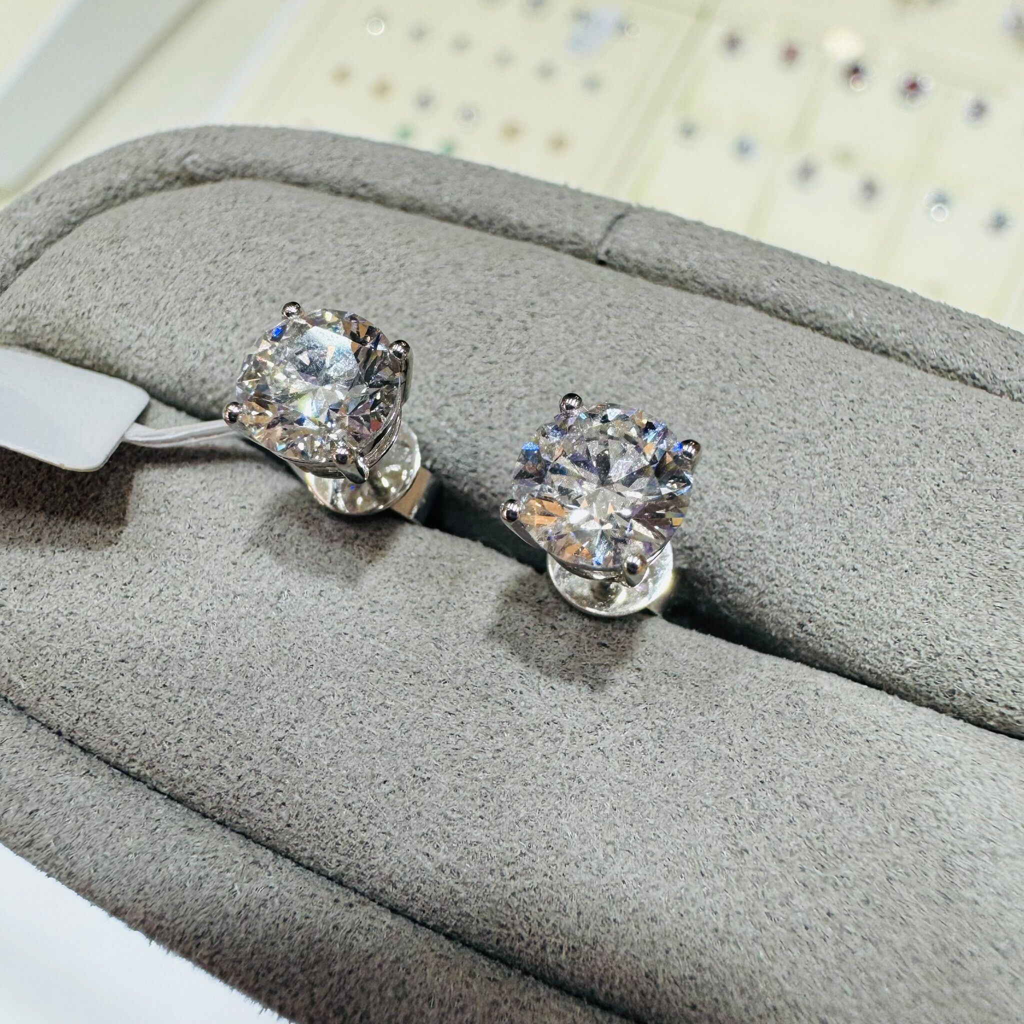 EAR-HHG1004-037 [CED107-3] 925 SILVER EARRINGS 1ct+1ct (A37)