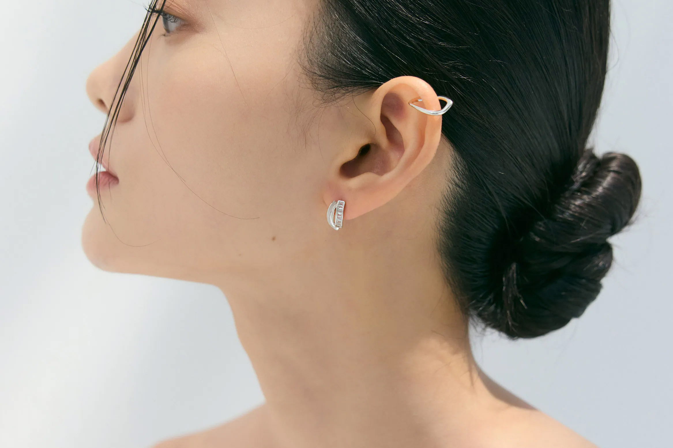 月痕|珠母貝純銀耳環|MIESTILO JEWELRY|舒飾質感每一刻