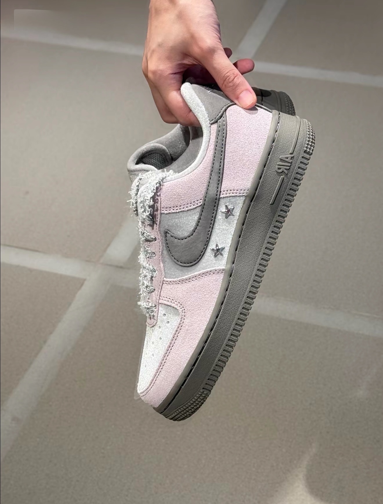 Nike Air Force 1 ‘07 REC Pink Grey灰粉麂皮 IZ6168-001