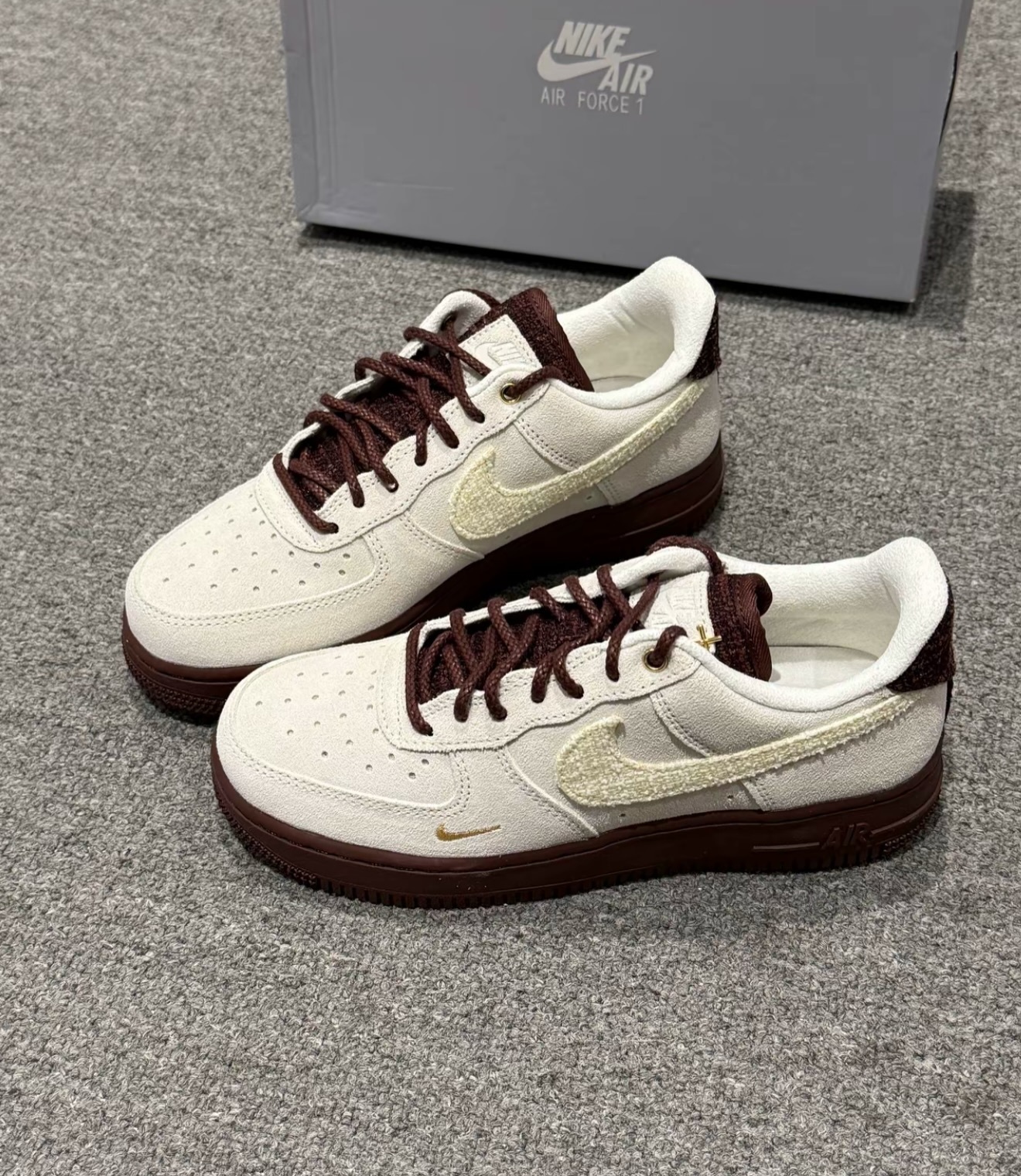 Nike Air Force 1 Low Suede Sail / Mystic Dates帆白 / 巧克力 IZ6166-116