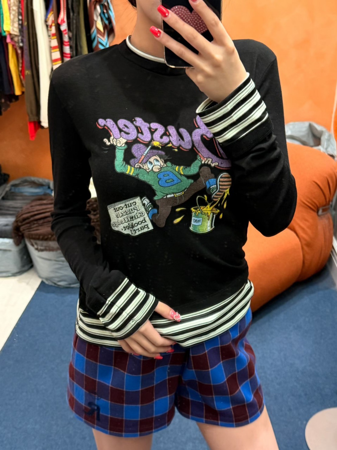 Buster人物拚條紋袖t
