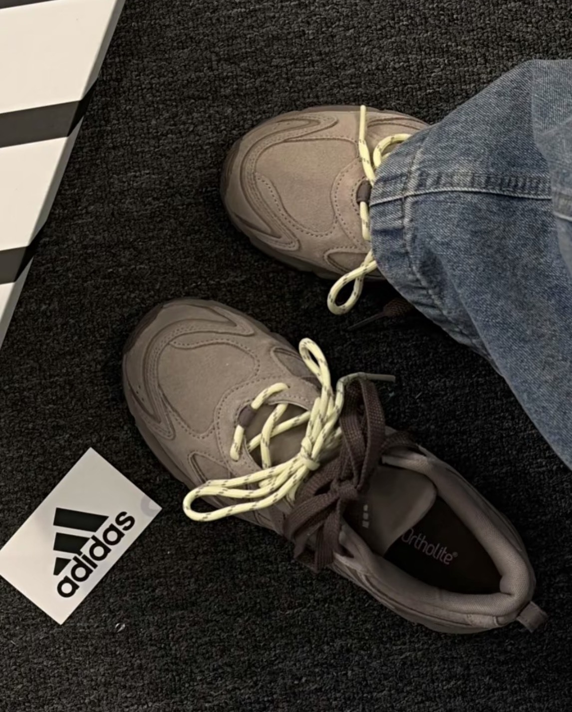 <阿迪美拉德🤎>adidas WHISPER GLIDE 運動鞋 咖色
