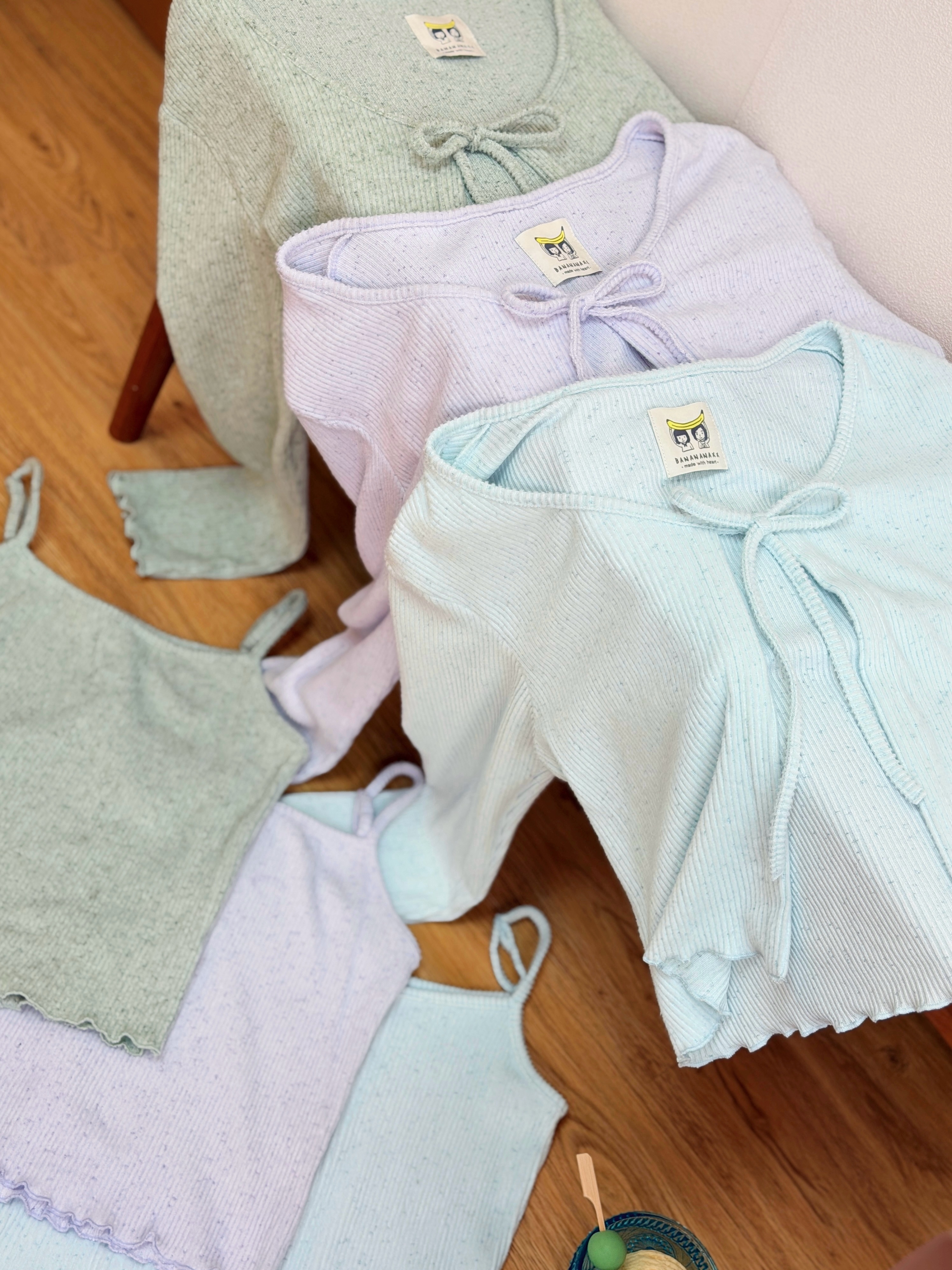 三色 / 絨面直坑紋長袖兩件套 / Brushed Ribbed Cami & Cardigan Twinset