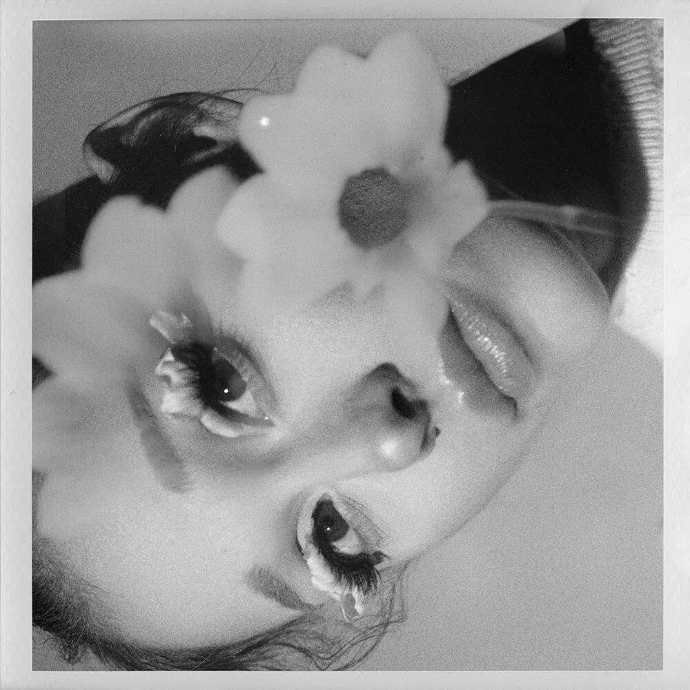 Ariana Grande ~ Petal (Japan Deluxe Edition) [Limited Edition]