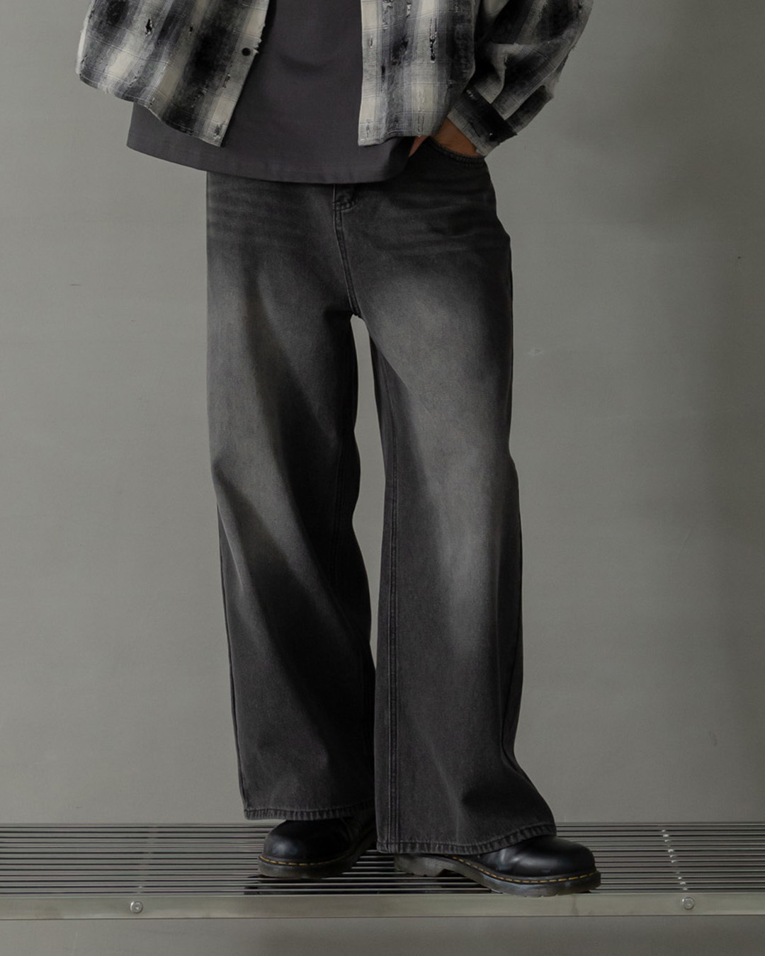 Men's Simple Washed Straight Leg Jeans - Black/Grey S/M/L/XL【04011883】in stock+pre-order