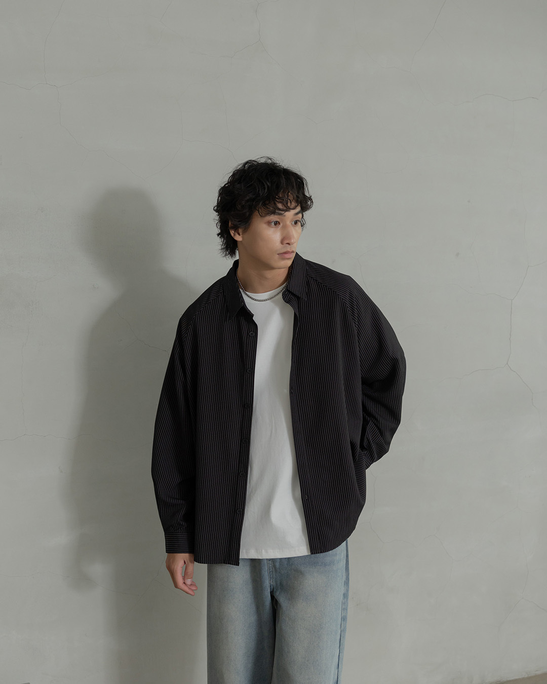 Men's Minimalist Striped Oversized Shirt - Black (M/L/XL)【01025881】in stock+pre-order