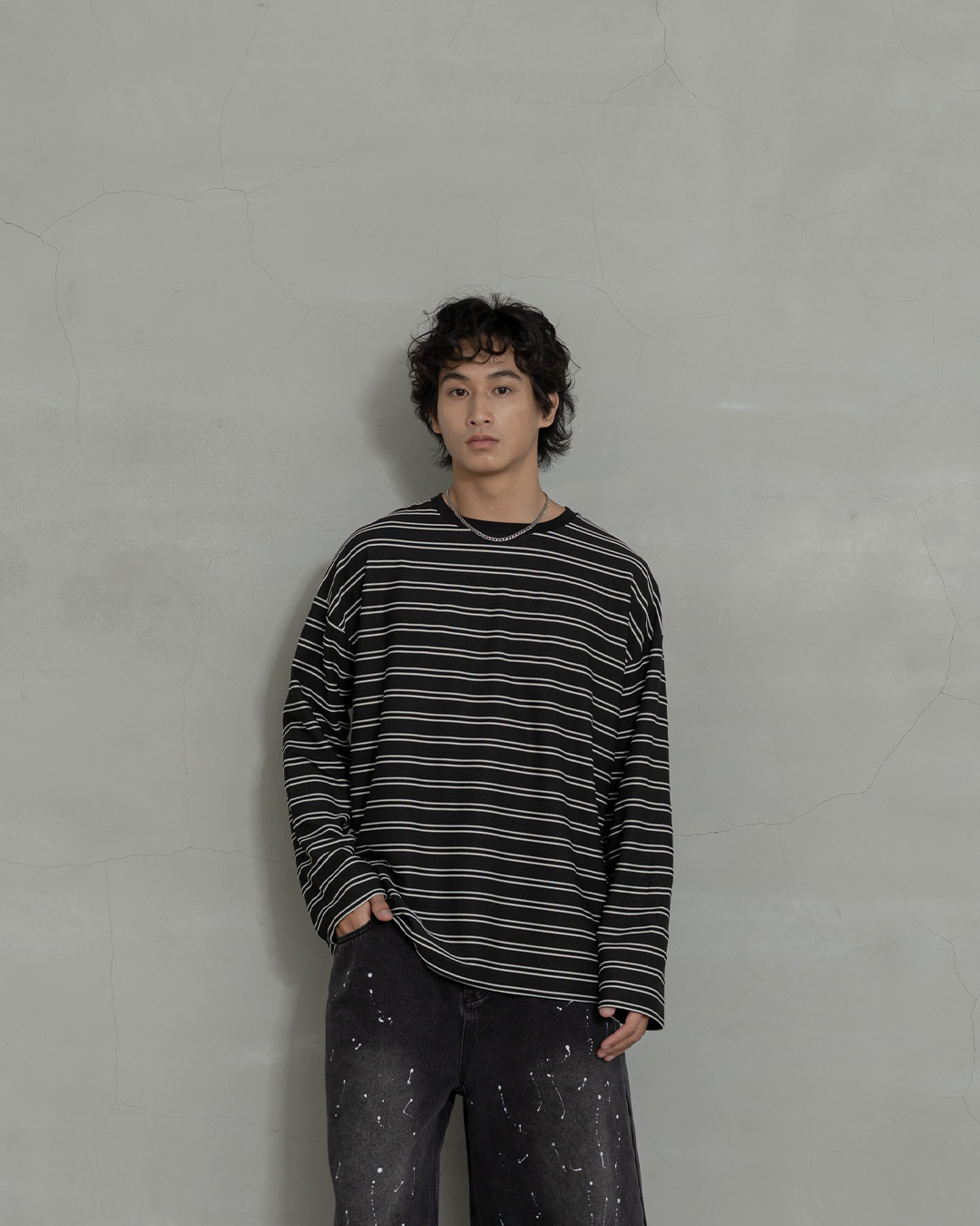 Men's Textured Stripe Oversized Long-Sleeve Top - Black (M/L/XL)【01099900】in stock+pre-order