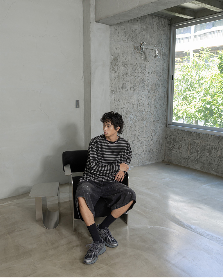 Men's Textured Stripe Oversized Long-Sleeve Top - Black (M/L/XL)【01099900】in stock+pre-order