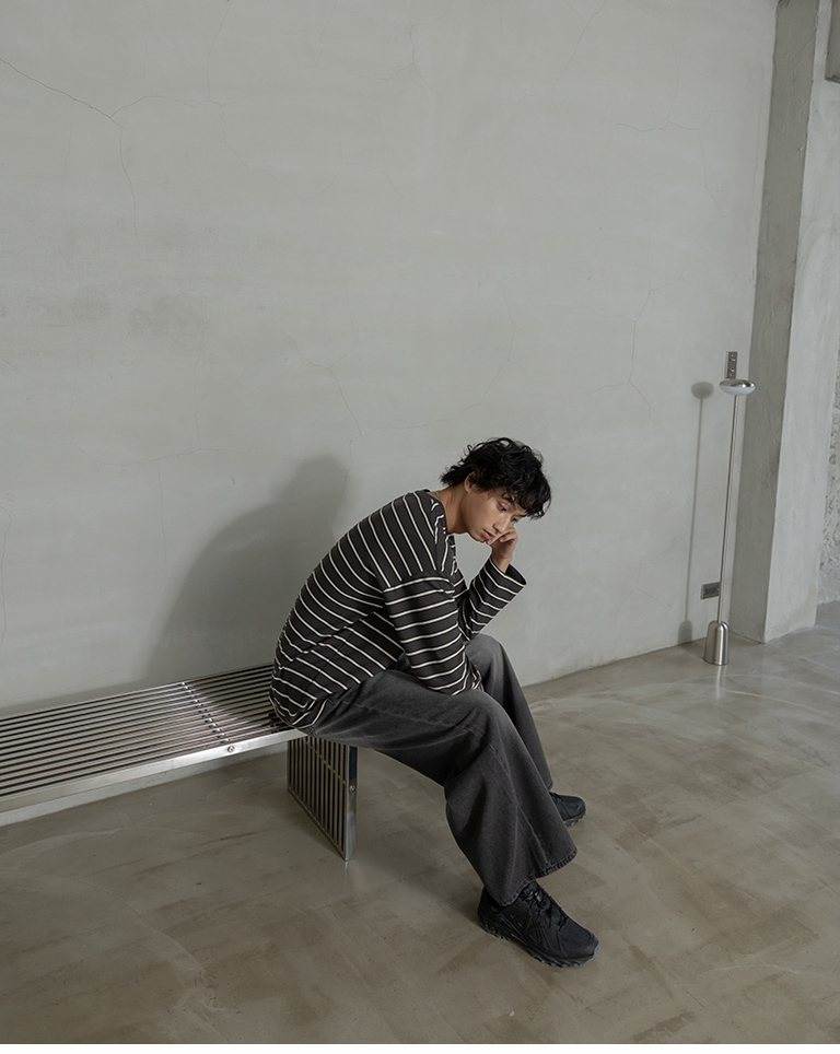 Men's Textured Stripe Oversized Long-Sleeve Top - Grey (M/L/XL)【01099901】in stock+pre-order