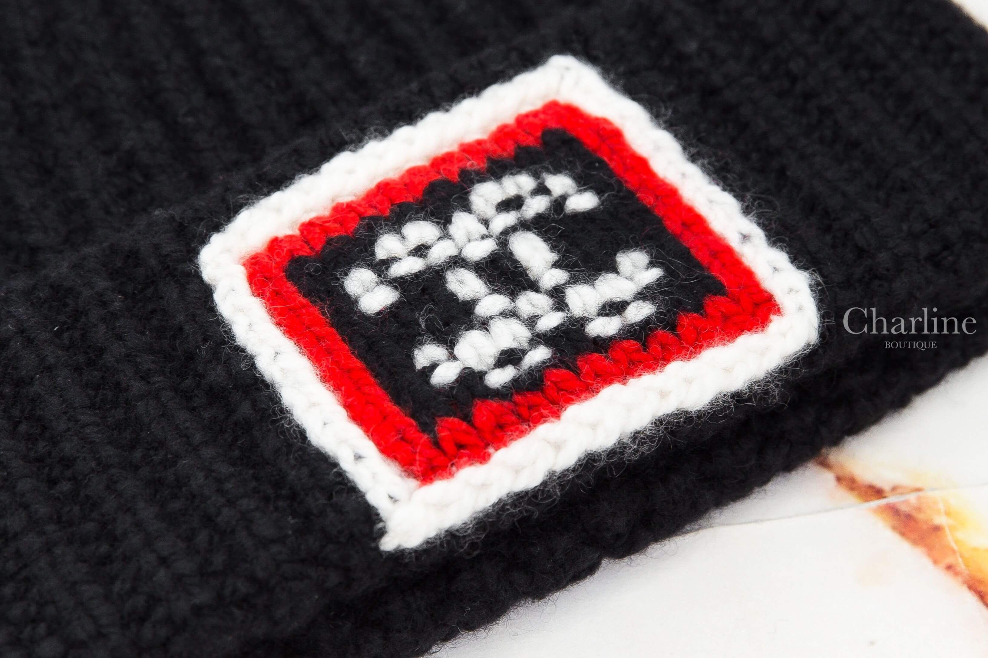 Chanel Beanie 黑色針織白色/紅色/黑色方框白CC喀什米爾毛帽