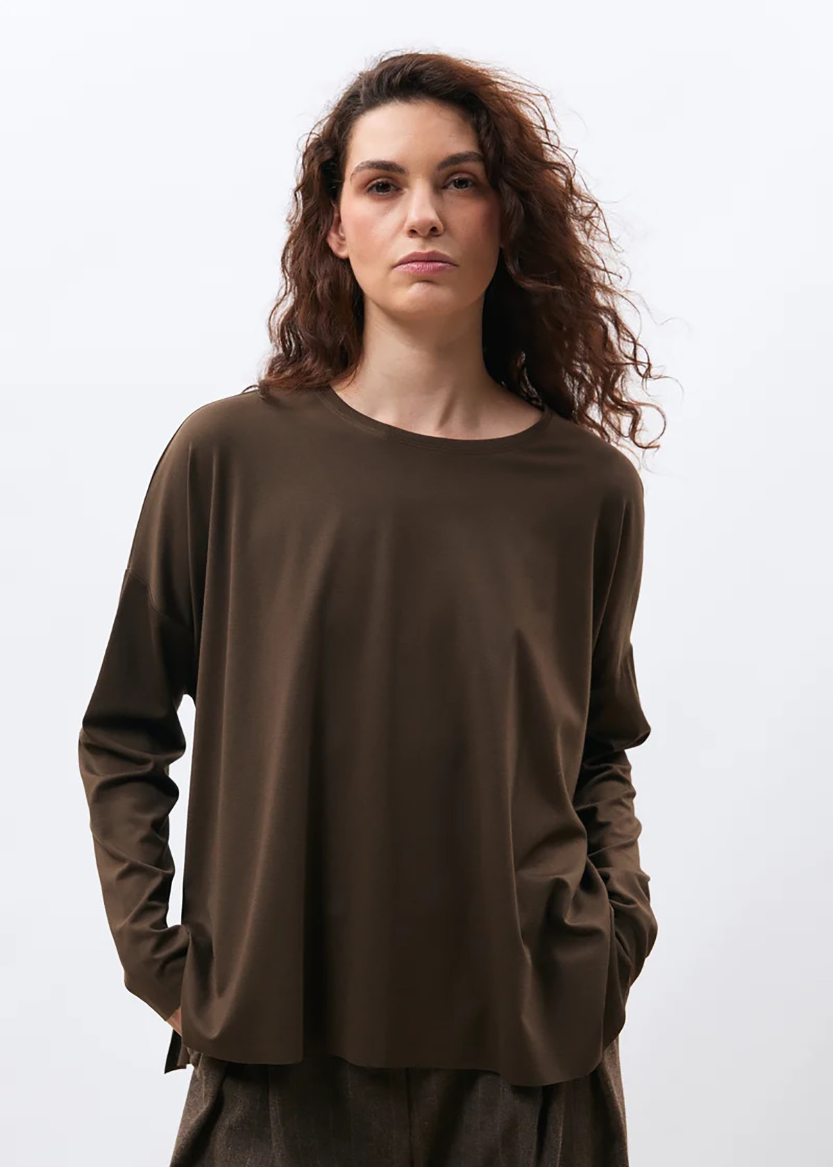 KANSHI 落肩垂墜長袖上衣 - 烏木棕