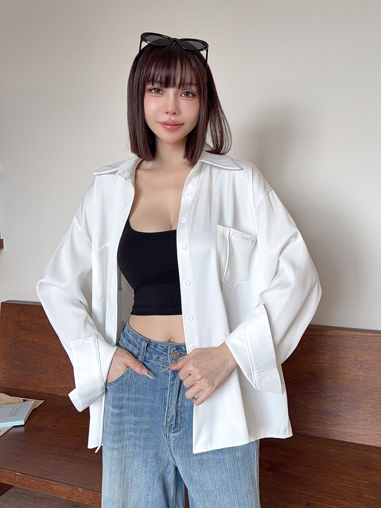 Badbeat 高級感挺版刺繡光澤襯衫 (2色)
