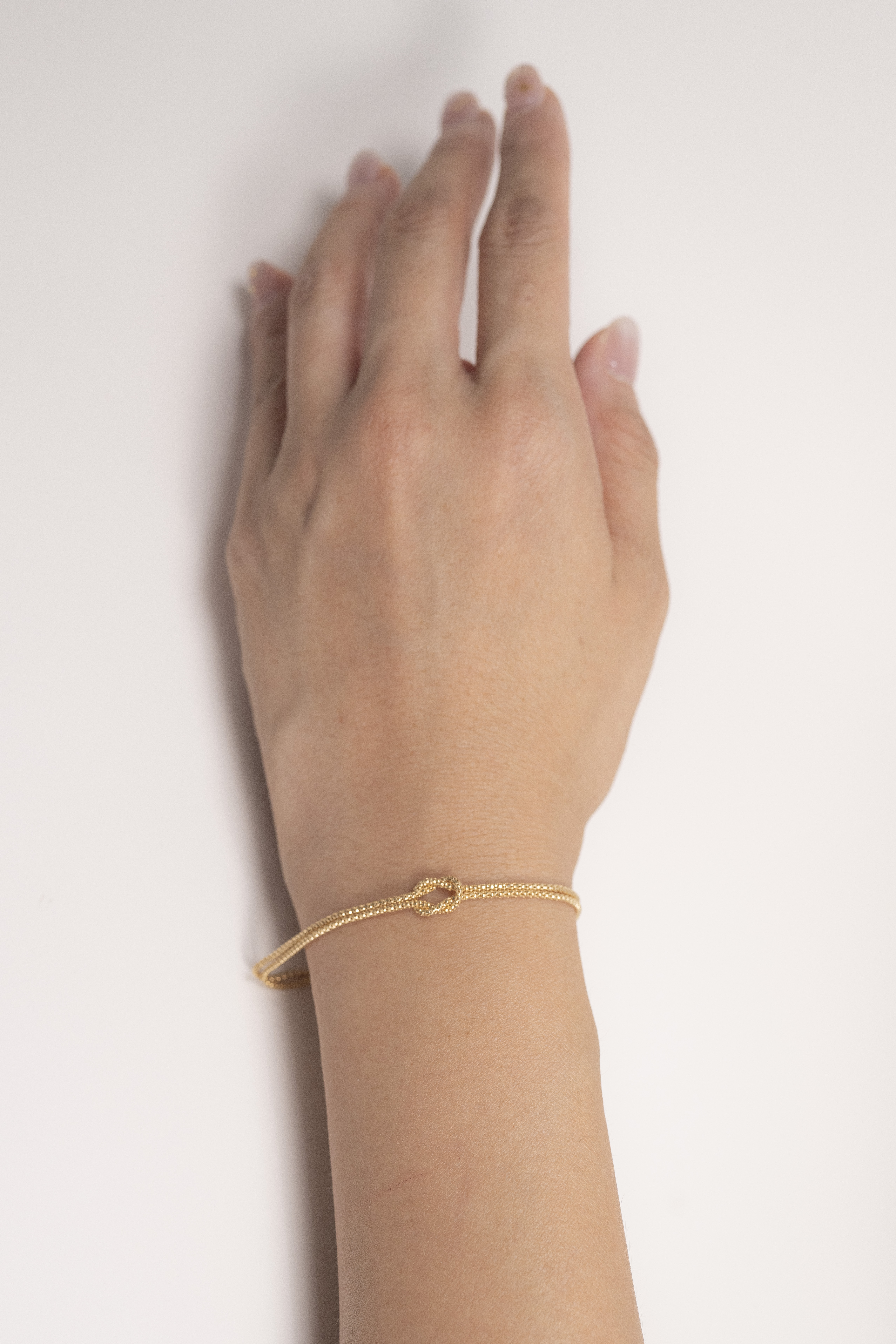 18K Tie Bracelet