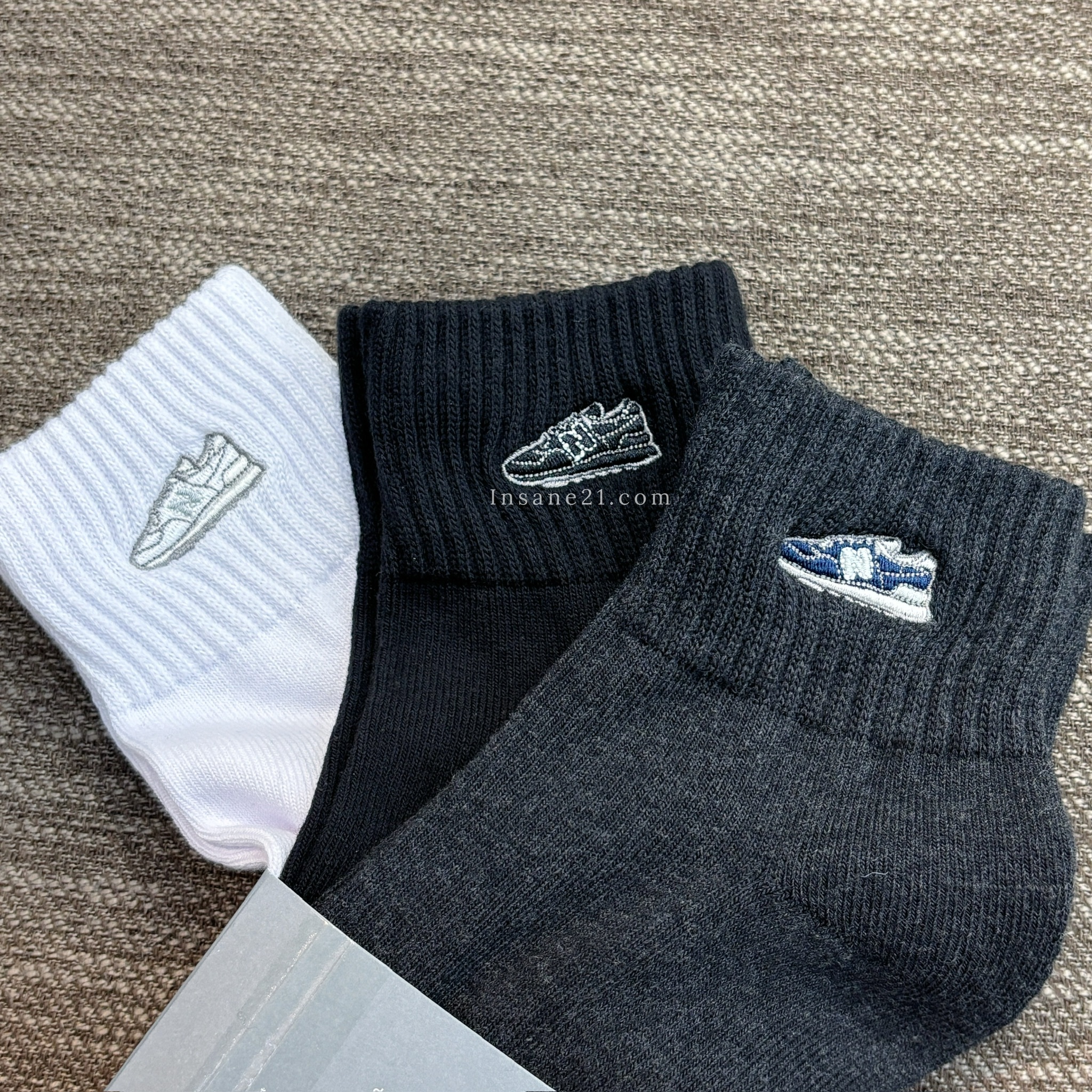 NEW BALANCE 秋冬色 刺繡小鞋 白黑灰 三色 中筒襪 襪子 日本
