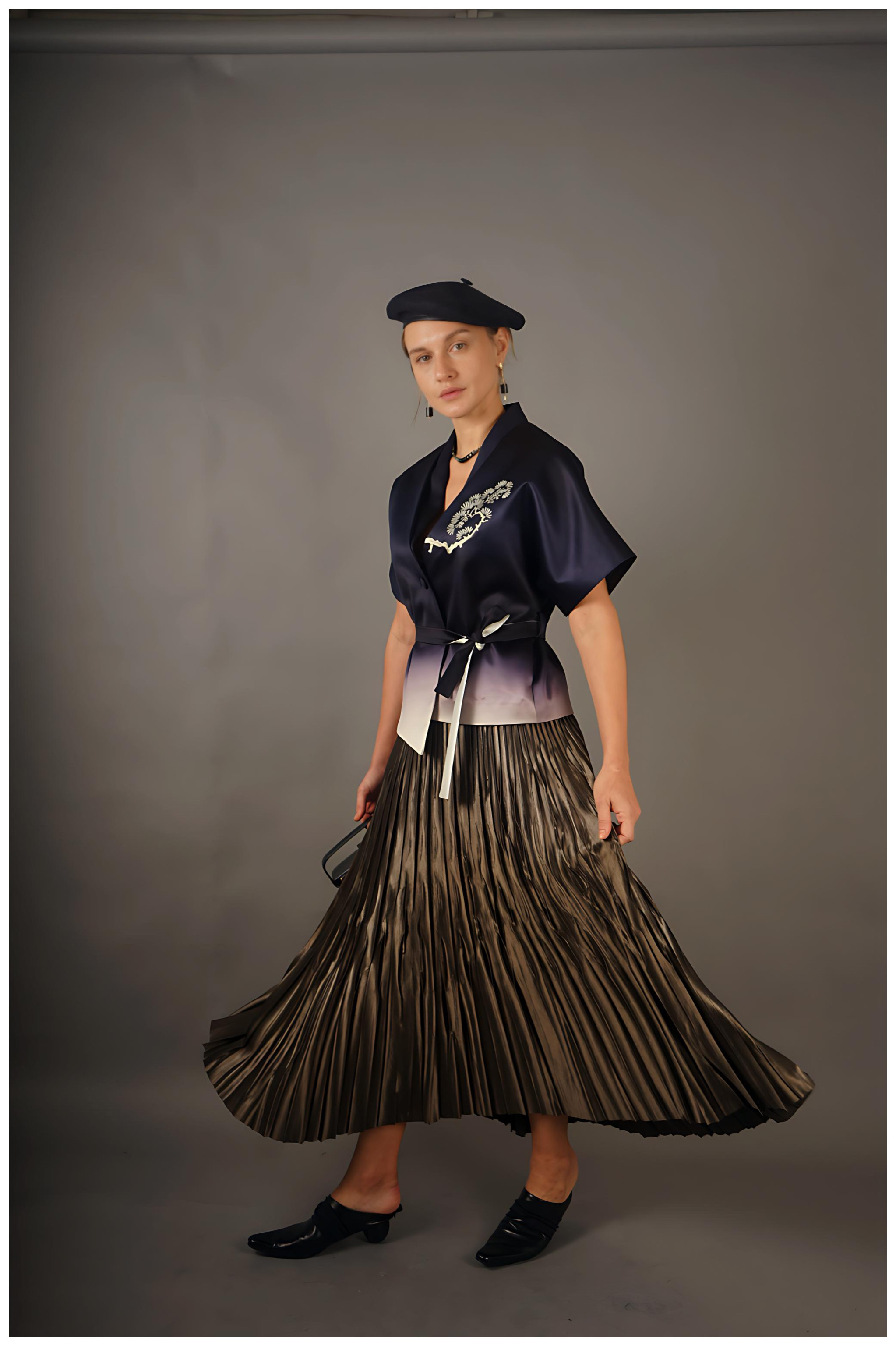 COLE COOL Box pleated maxi skirt