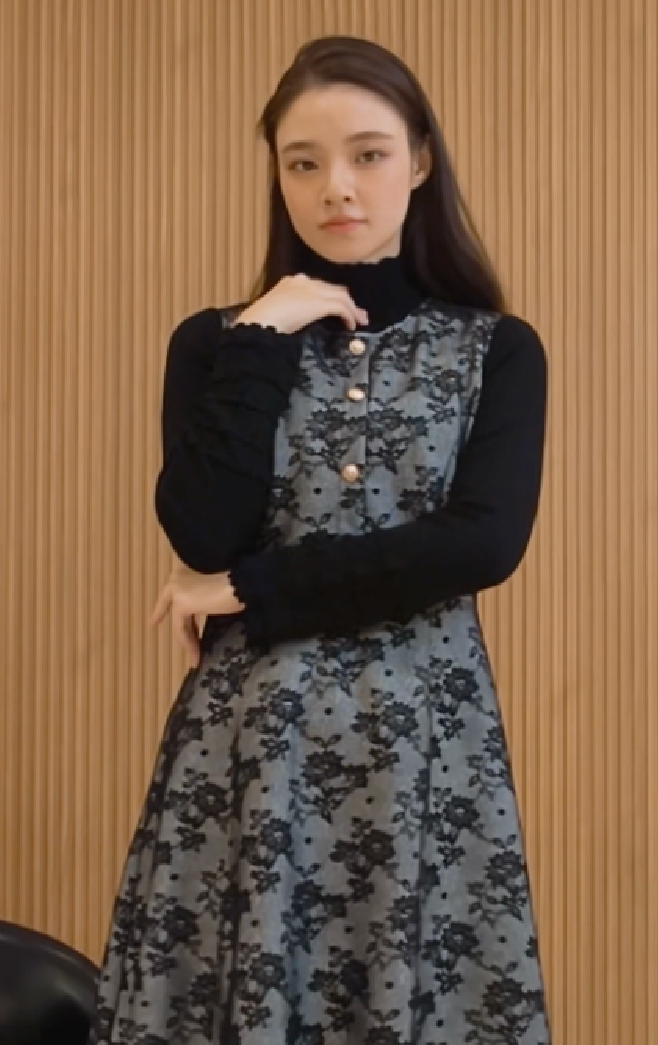 Sleeveless Floral Lace A-Line Midi Dress OP0704
