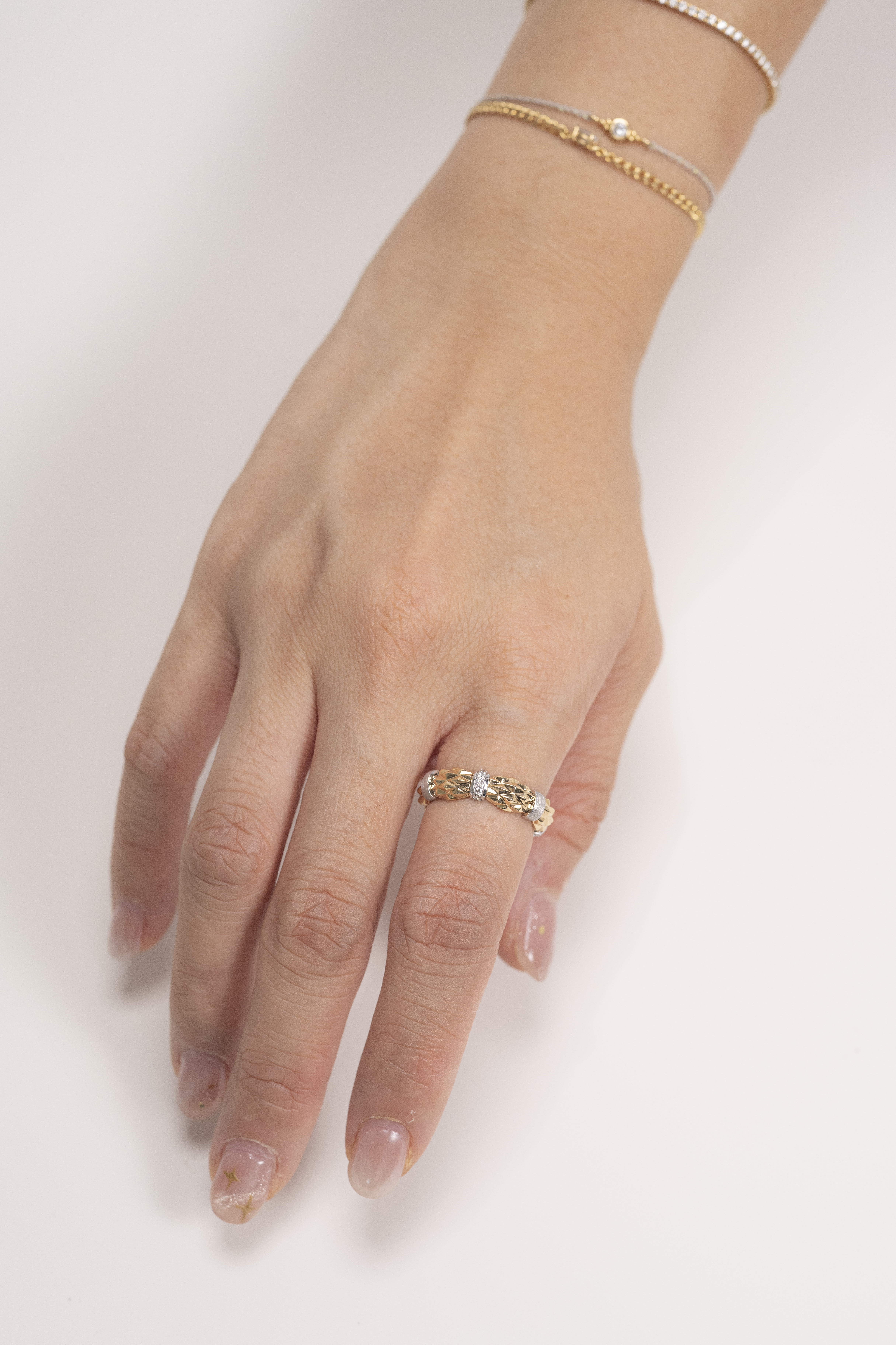 18K Two Tone Lumina Link Diamond Ring