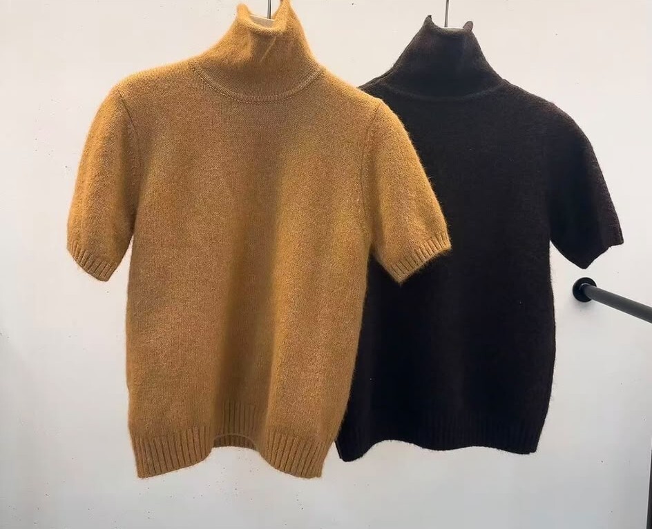 AW61  羊毛20% 胸38-56 長21 $479